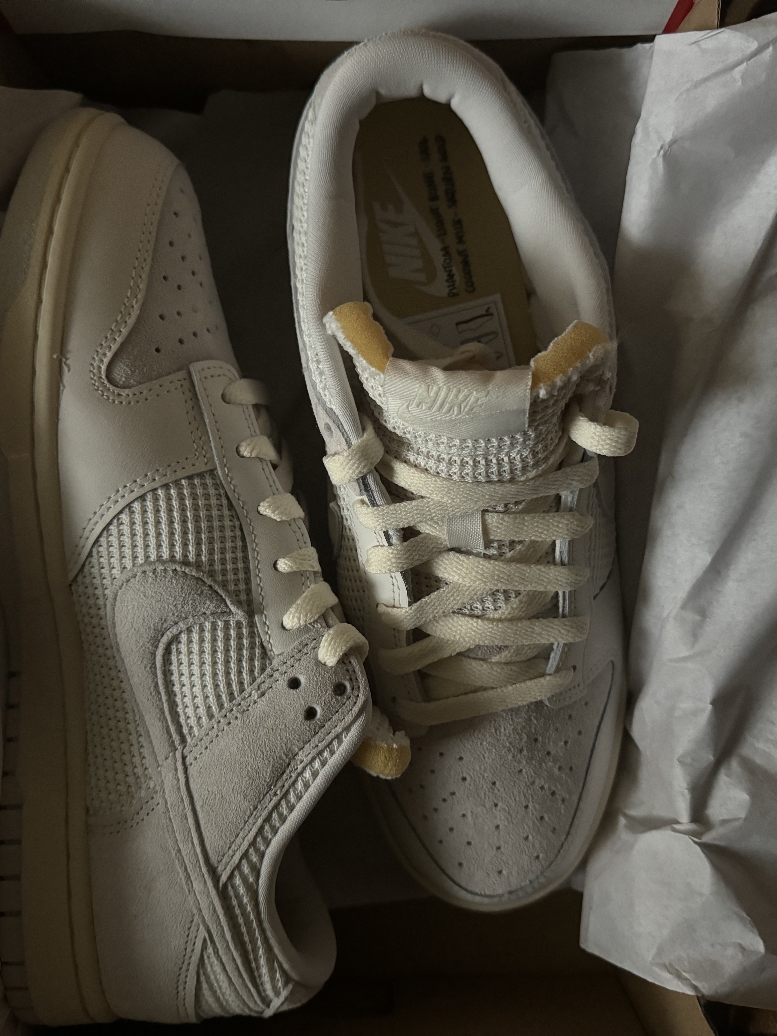 Nike Dunk Low Phantom Light Bone 착용 스타일 - 3