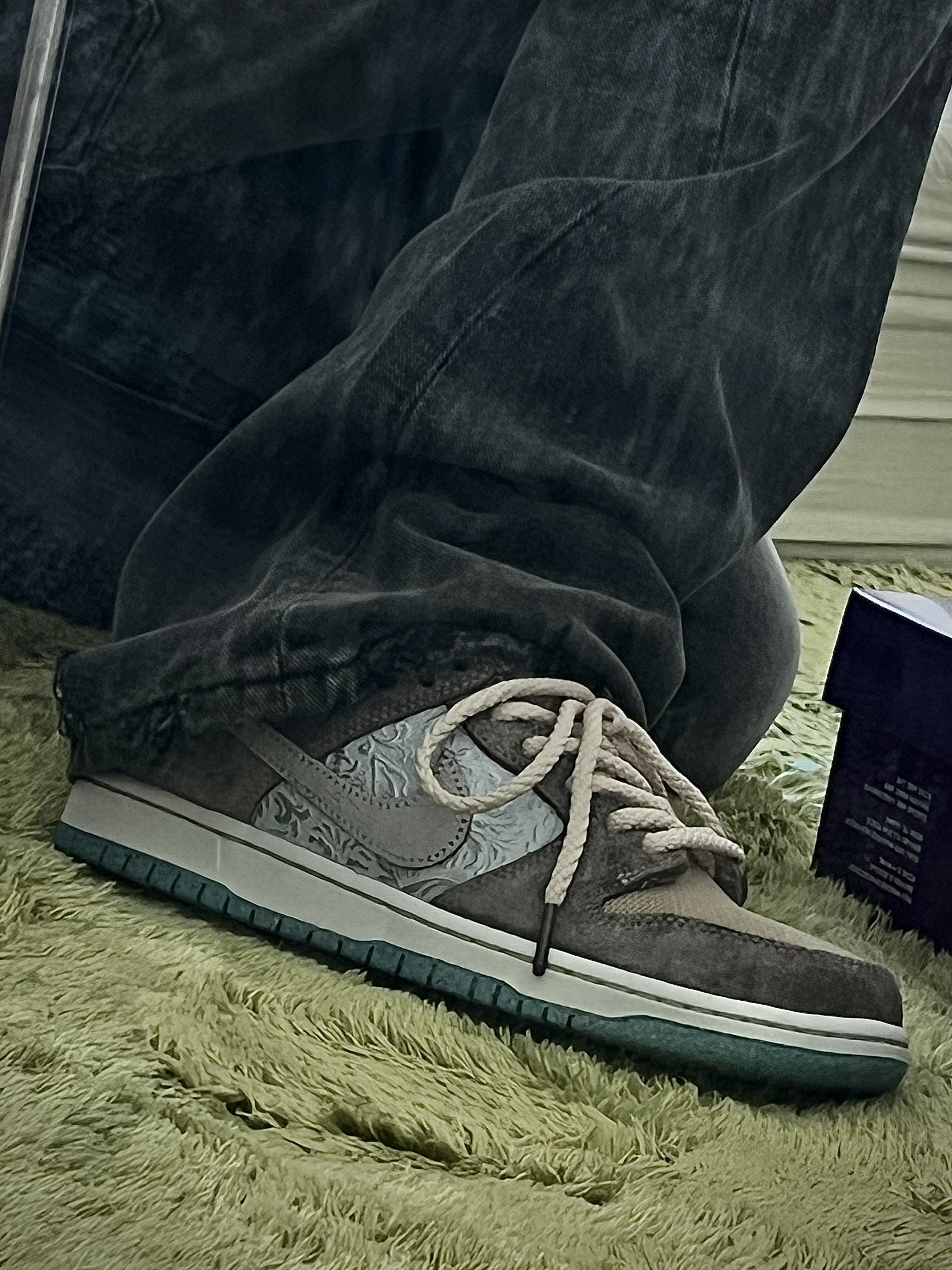 Nike SB Dunk Low Pro Big Money Saving 착용 스타일 - 3