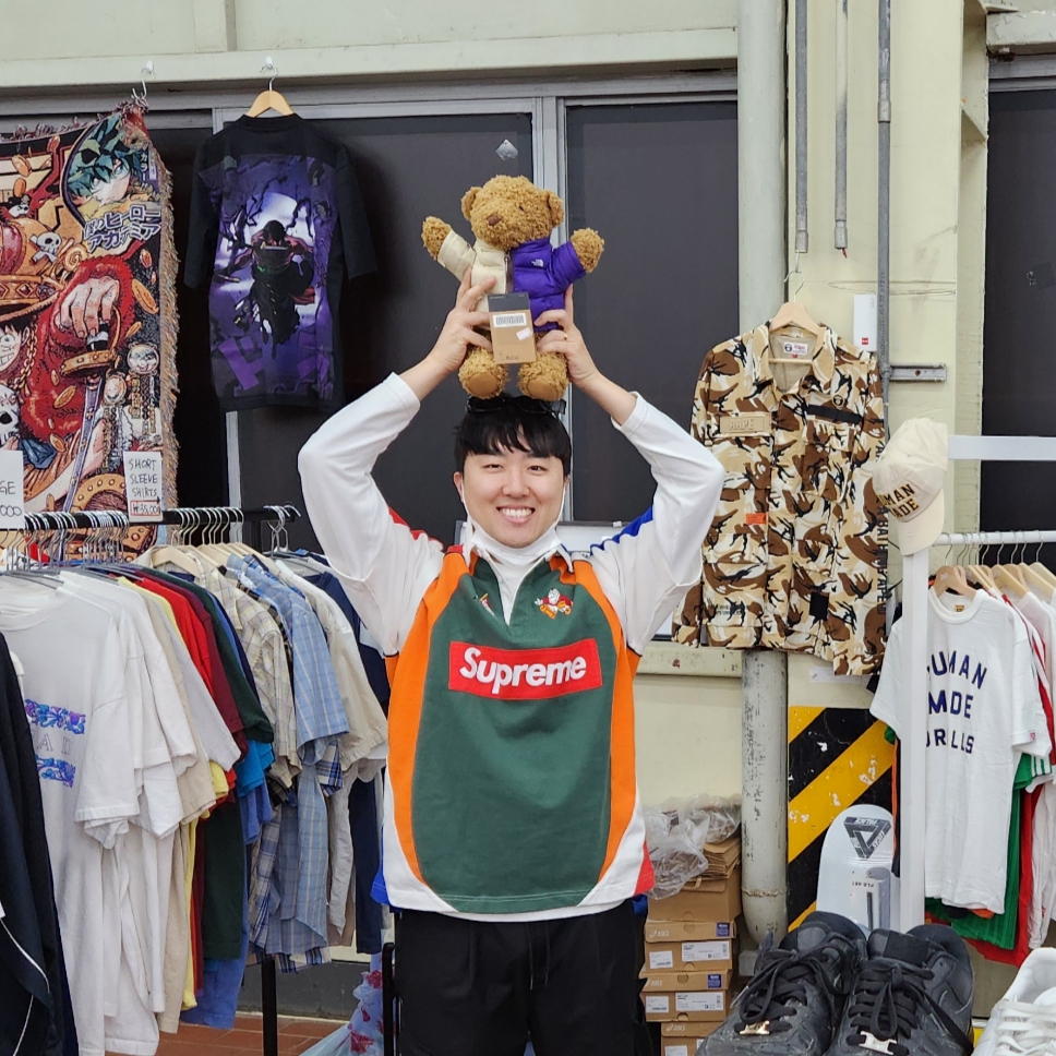 Supreme S/S Rugby Multicolor - 24SS, Supreme Mesh Small Backpack White - 23SS 착용 스타일