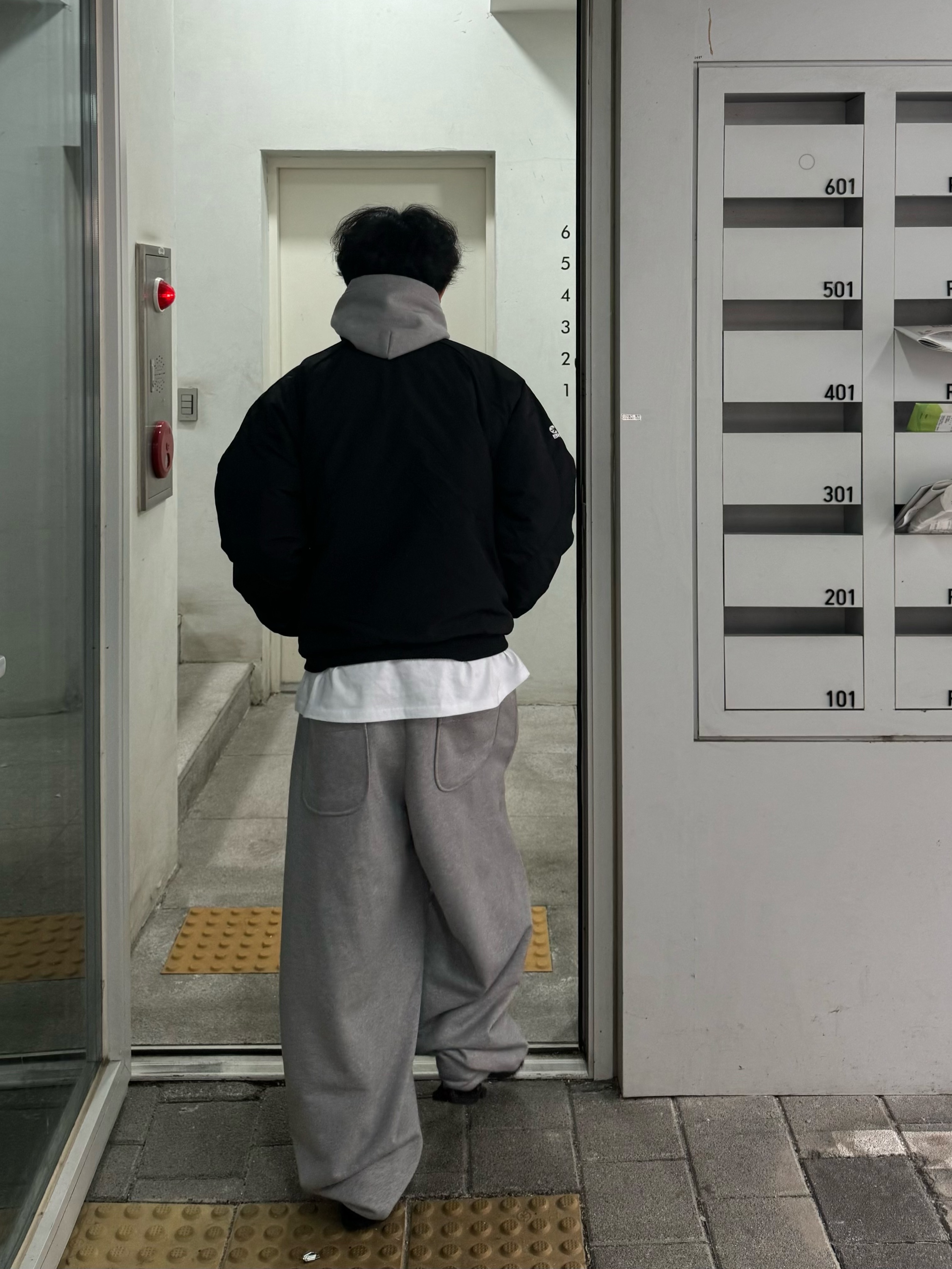 MJD Everyday Heavy Sweat Baggy Pants Melange Grey, Balenciaga Toe Lace-Up Vibram Sneakers Black 착용 스타일 - 5