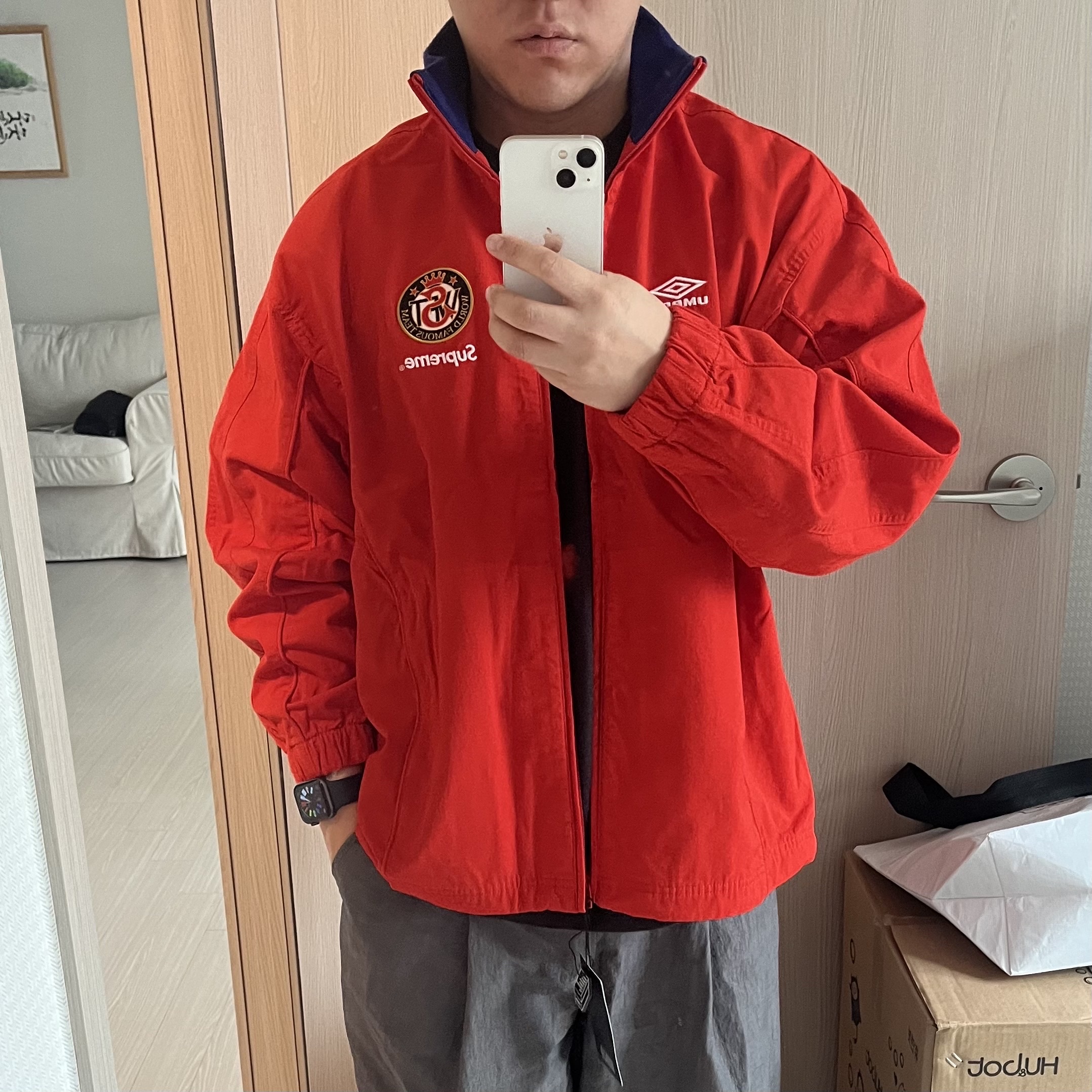 Supreme x Umbro Cotton Ripstop Track Jacket Red - 23FW, Human Made Graphic T-Shirt #07 Black 착용 스타일
