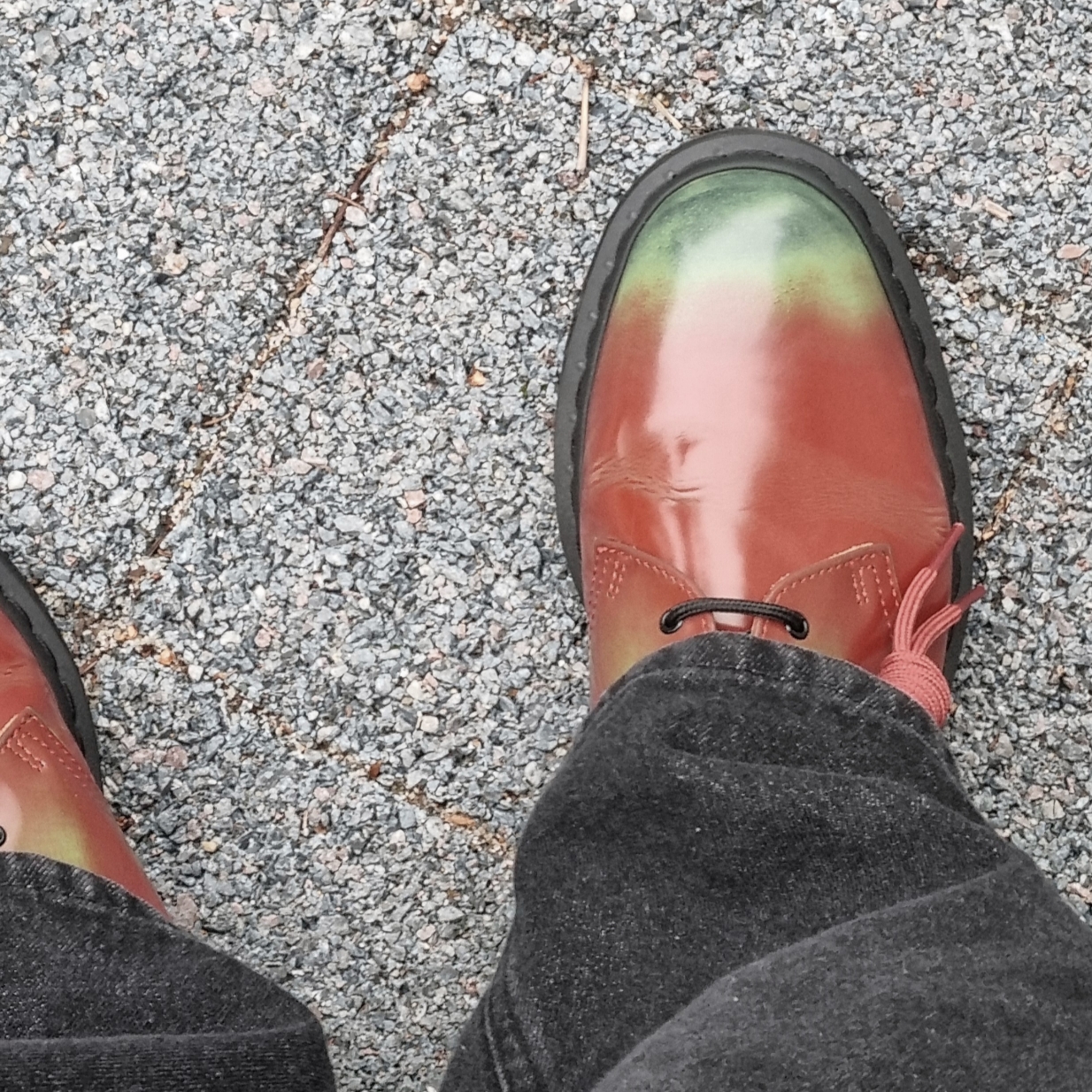 Dr. Martens x Supreme 1461 Multi 착용 스타일 - 3