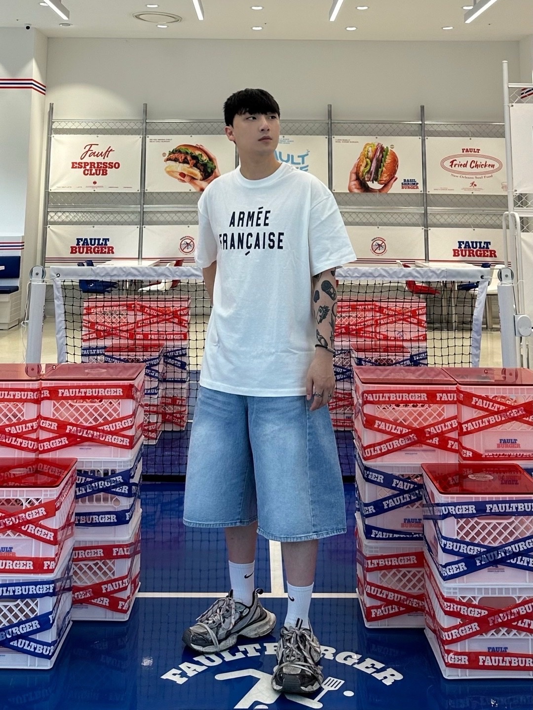 Balenciaga 3XL Sneakers Grey White Red 착용 스타일 - 1