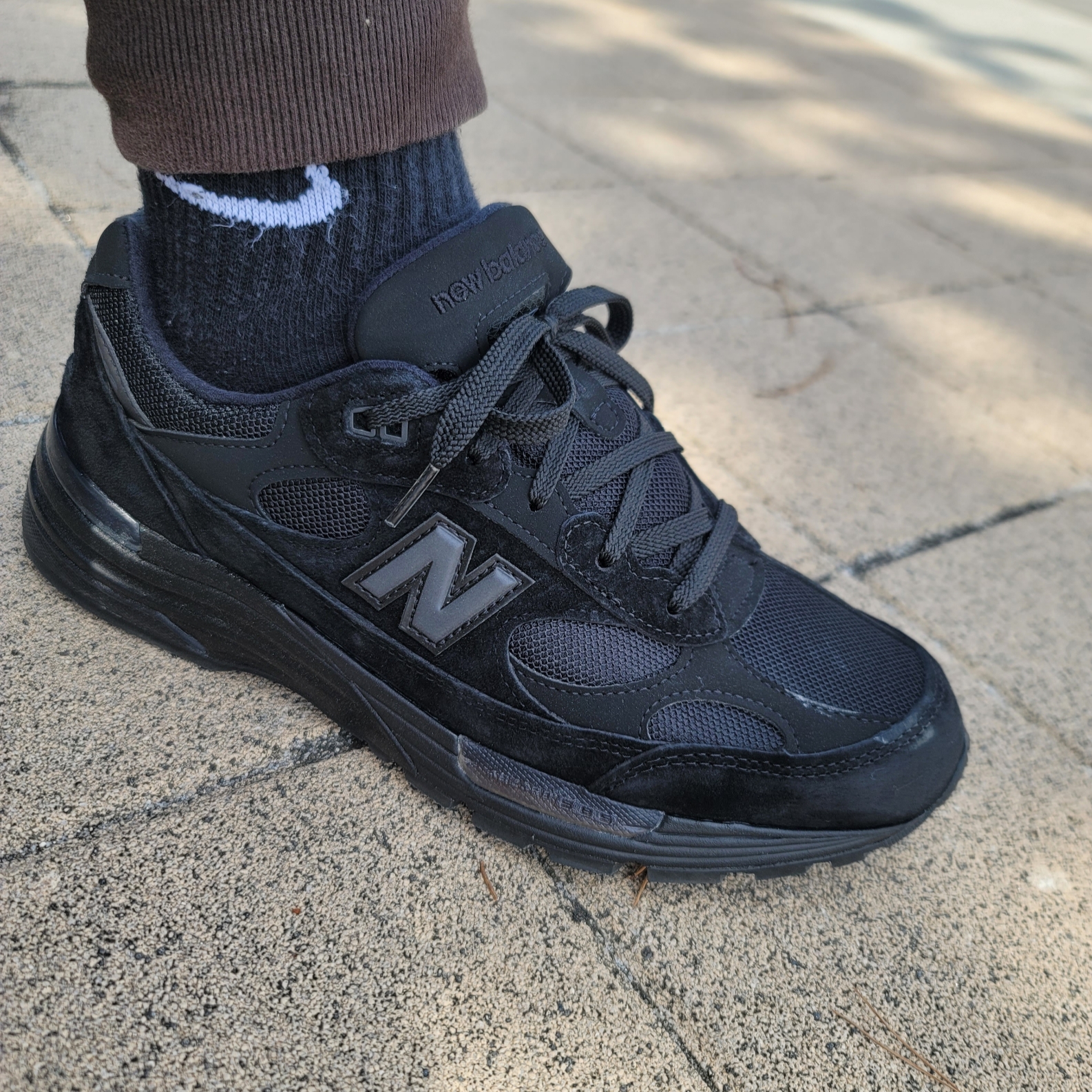 New Balance 992 Made in USA Triple Black 착용 스타일
