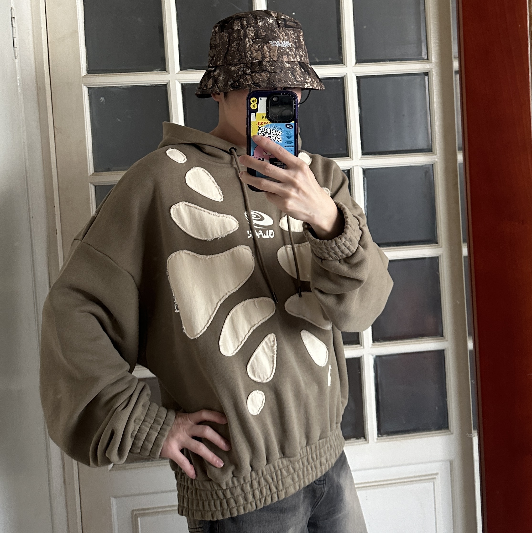 Palace Gore-Tex 3L Bucket Hat Realtree - 24SS 착용 스타일 - 2