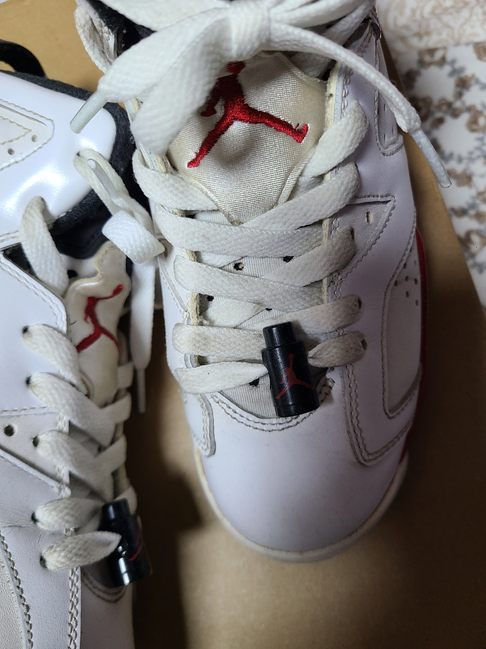Jordan 6 Retro Bulls 2010, (GS) Jordan 6 Retro Bulls 2010 착용 스타일 - 2