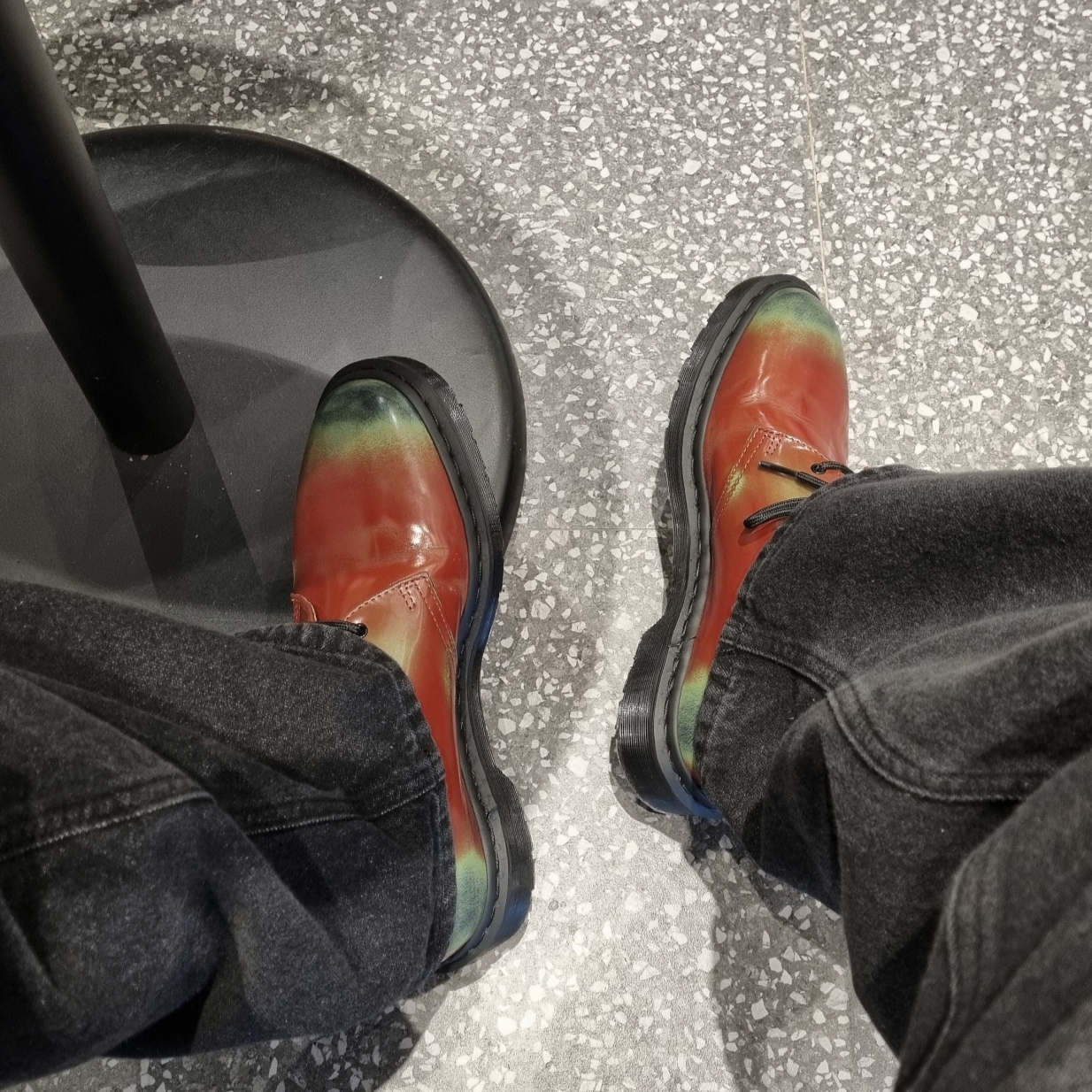 Dr. Martens x Supreme 1461 Multi 착용 스타일 - 2