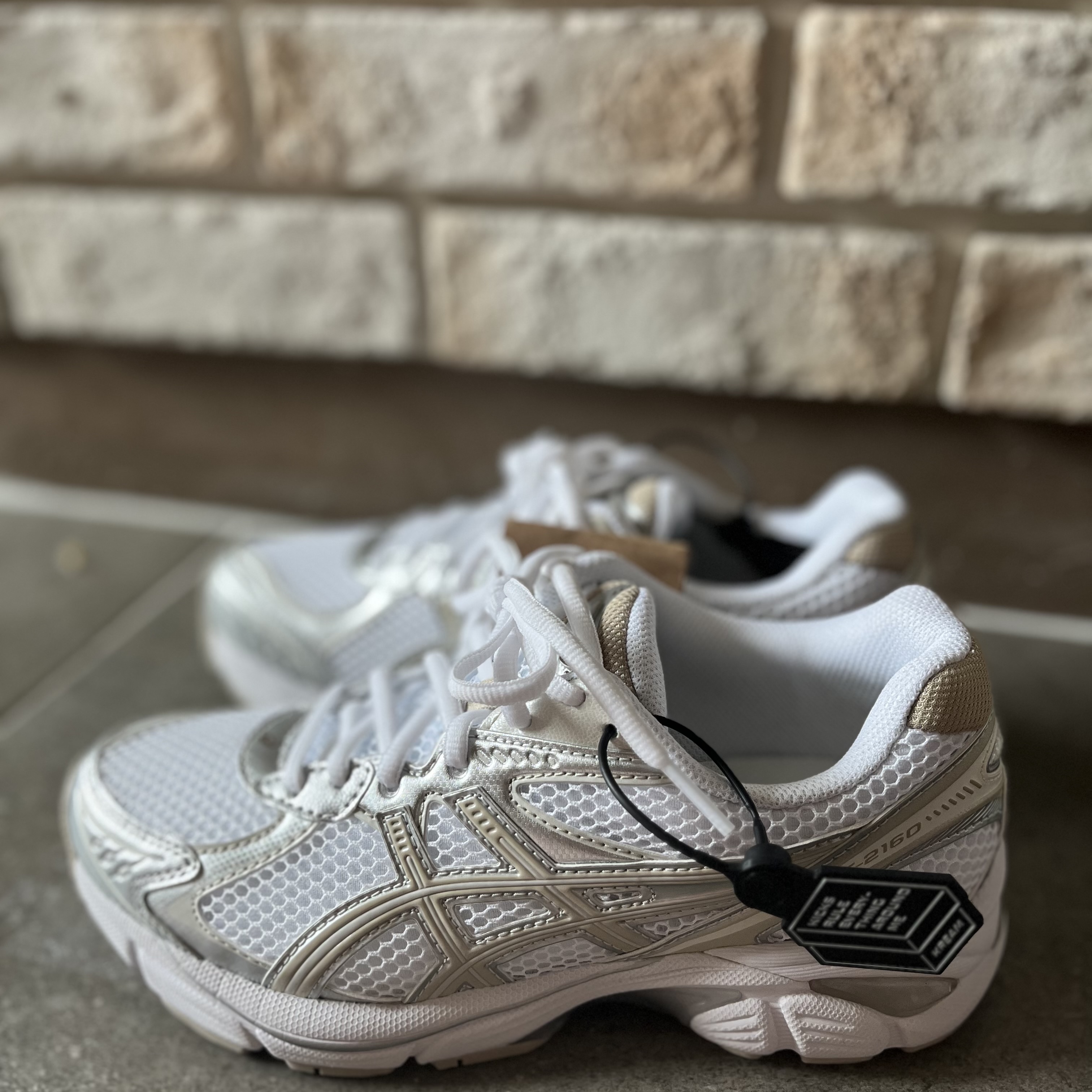 Asics GT-2160 White Putty 착용 스타일