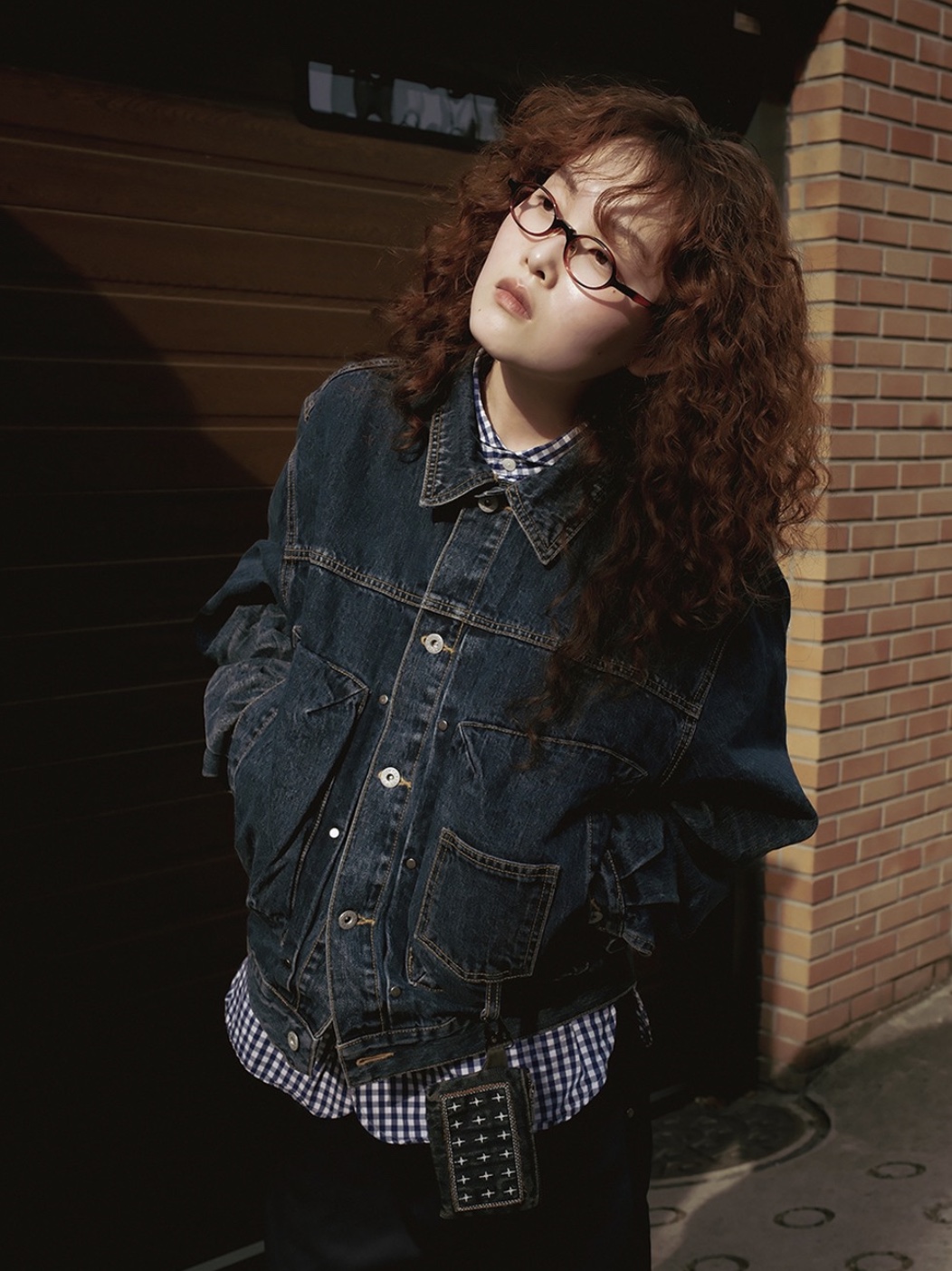 Karactor Bleach Dyeing Trucker Jacket Vintage Indigo, [KREAM 단독] Karactor Patchwork Denim Card Wallet Vintage Blue 착용 스타일