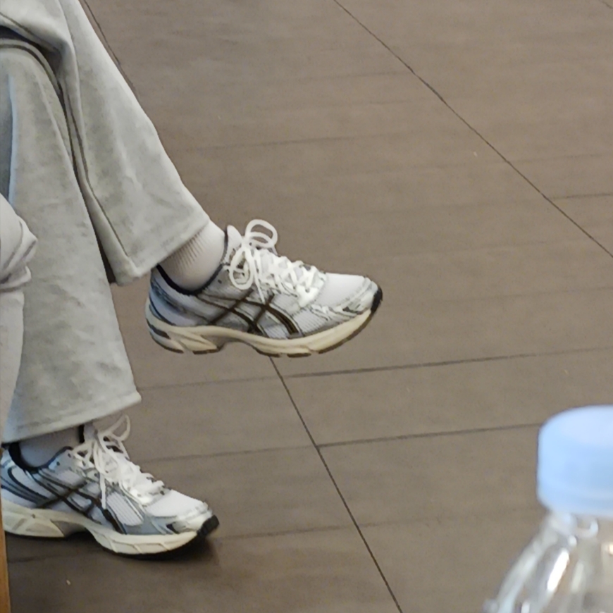 Nike On Deck Slide Black White, Asics Gel-1130 White Clay Canyon 착용 스타일 - 4