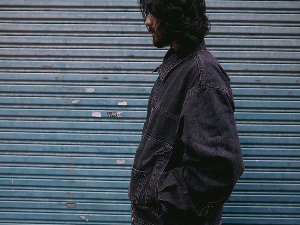 Karactor Bleach Dyeing Trucker Jacket Vintage Indigo 착용 스타일