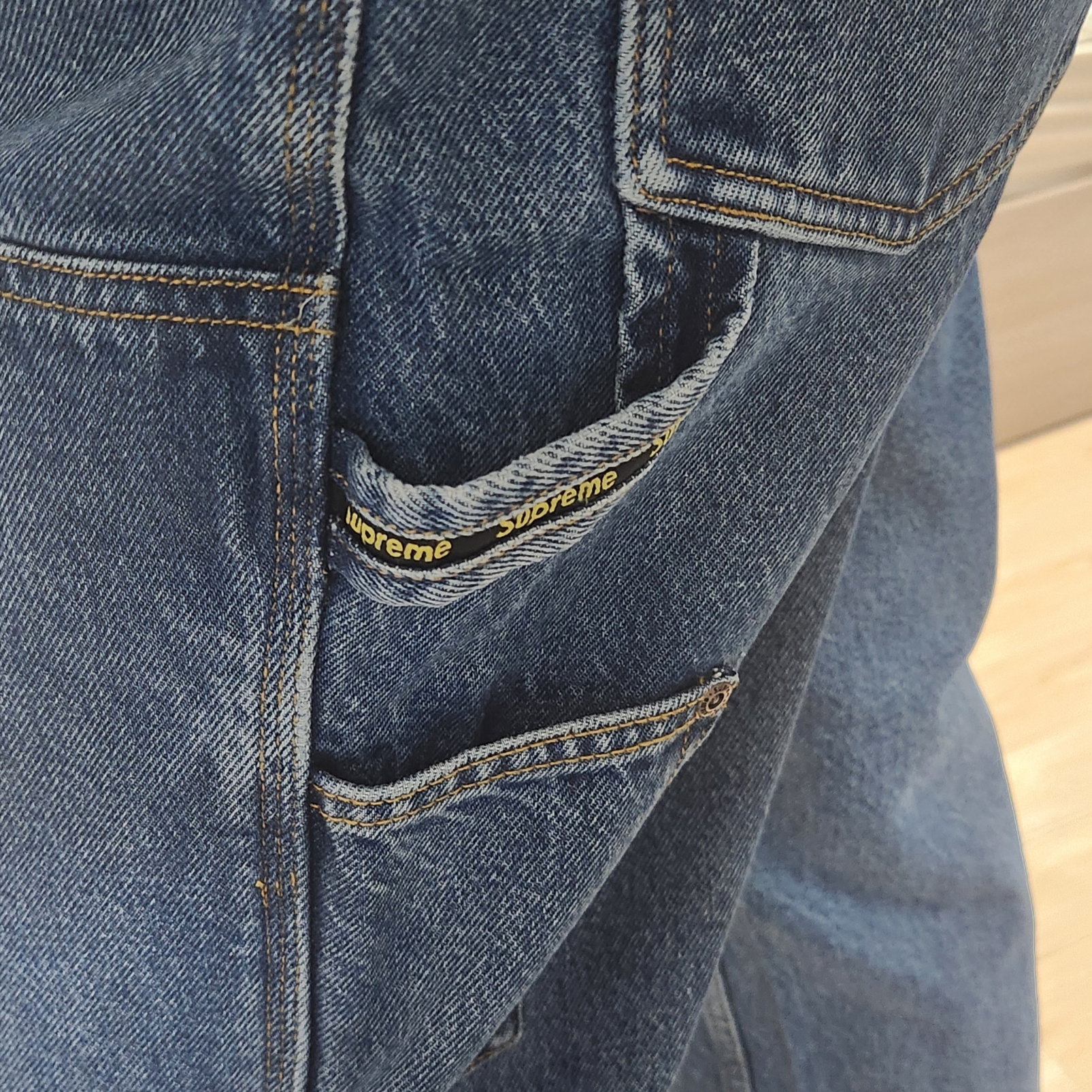 Supreme Double Knee Painter Pant Washed Indigo - 24SS 착용 스타일 - 4