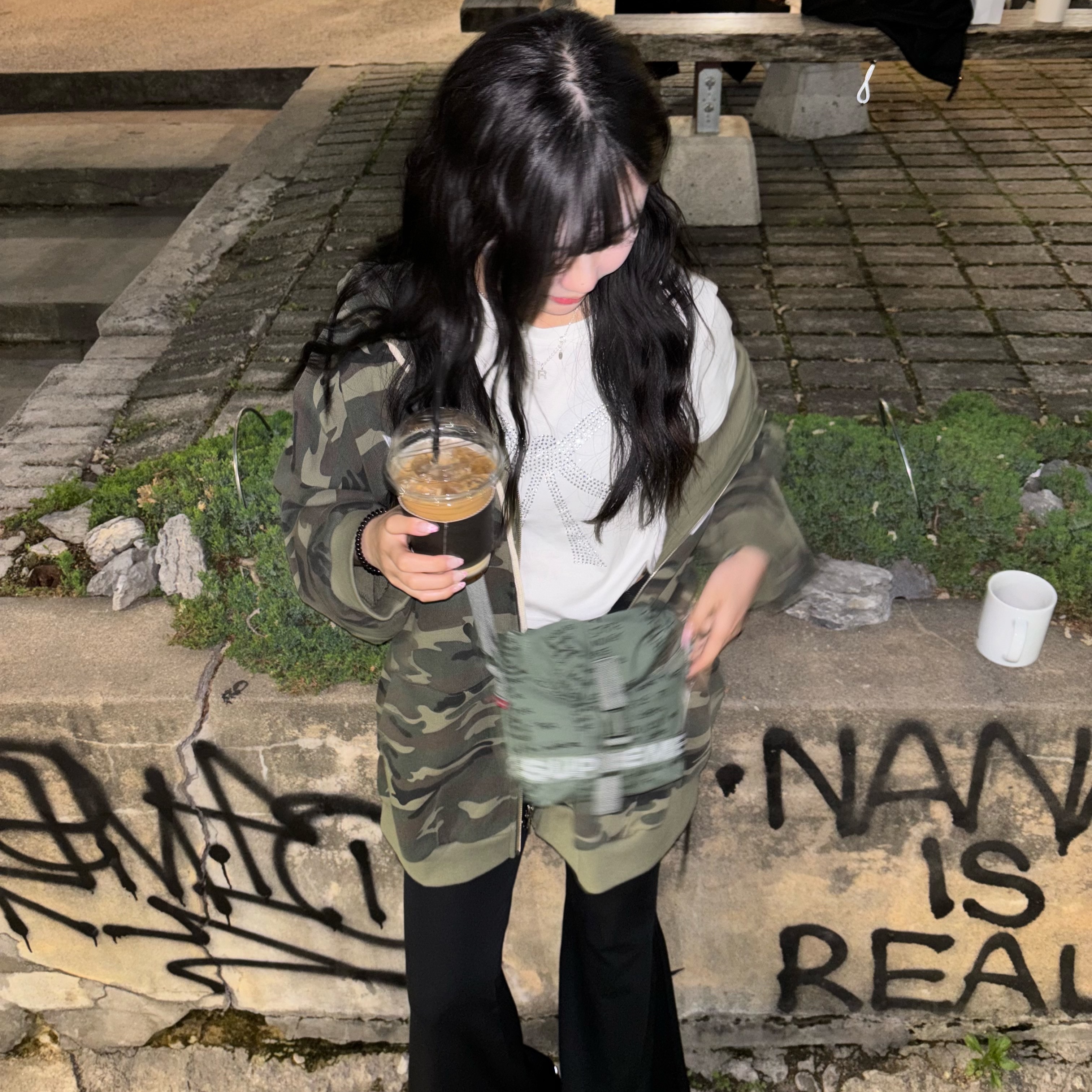 Supreme Field Side Bag Olive Gonz - 23SS 착용 스타일 - 2