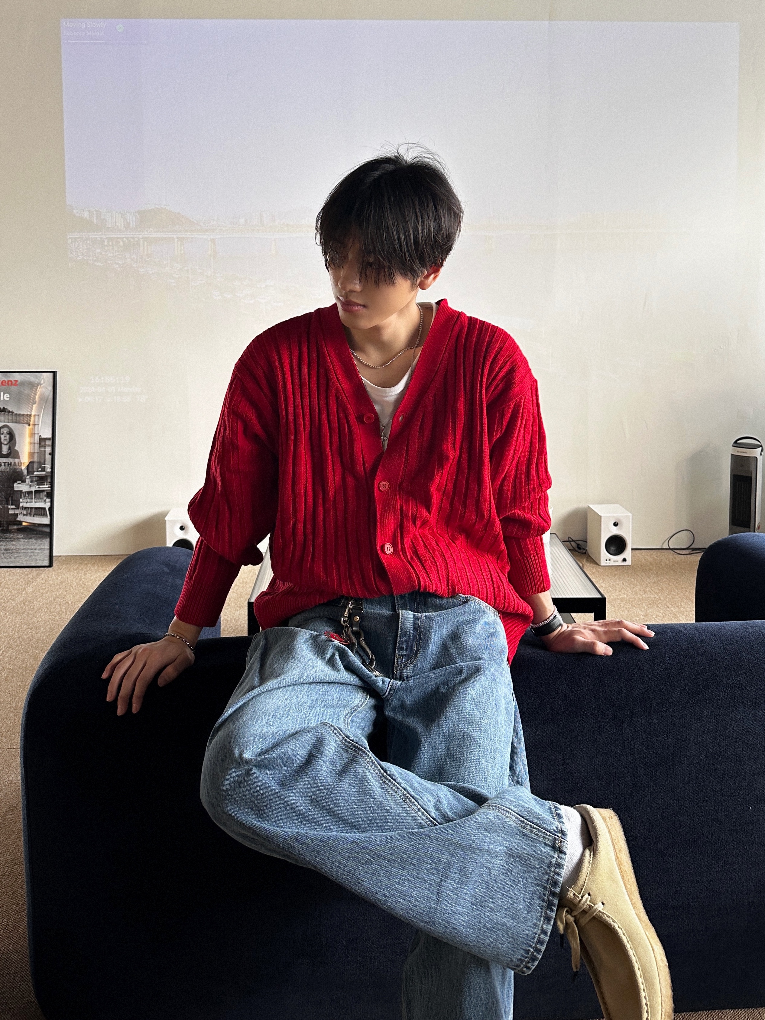 Clarks Wallabee Maple Suede, Diesel Holy B Logo Keyring Red 착용 스타일 - 6