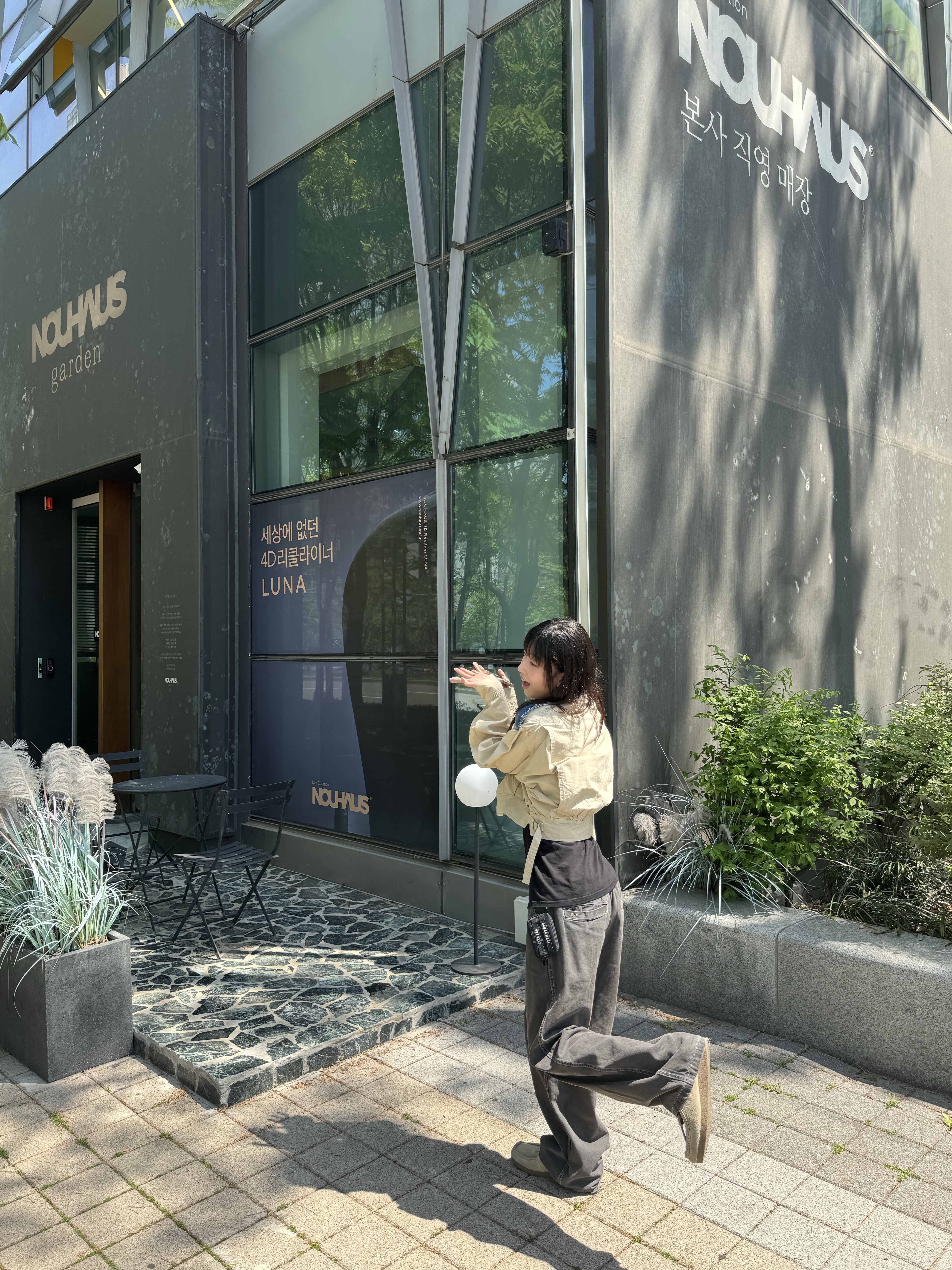 Oakley Factory Team x Brain Dead Chop Saw Mocha, Arc'teryx Heliad 10 Backpack Black 착용 스타일 - 4