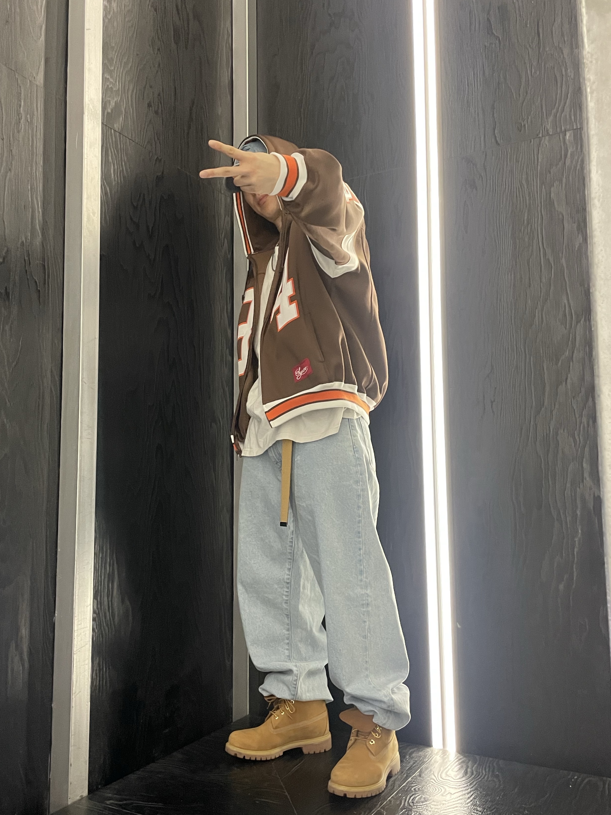 Supreme x Burberry Denim 6-Panel Washed Blue - 22SS, Supreme Baggy Jean Washed Indigo - 24SS 착용 스타일 - 6