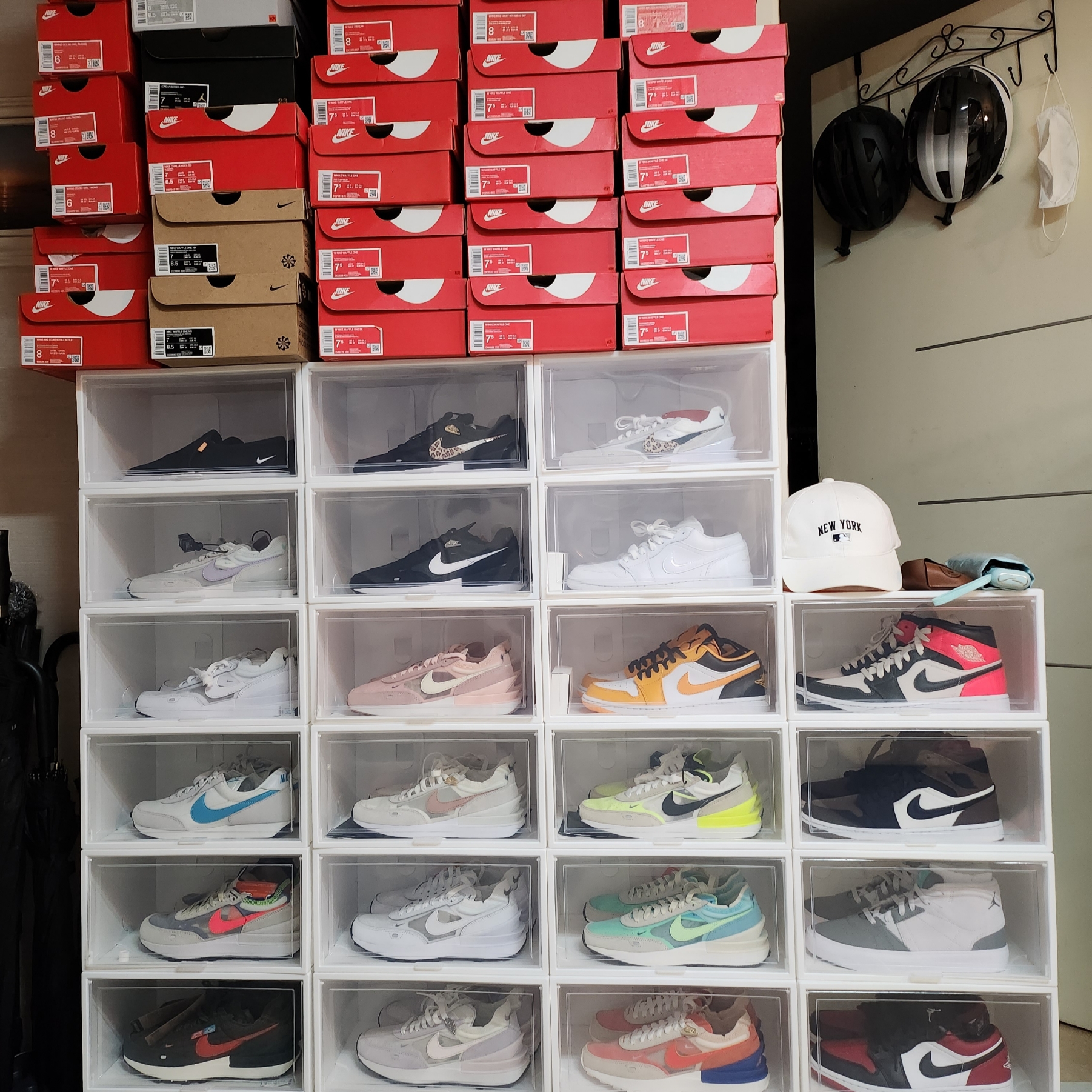 Nike Waffle One White Multi Color 착용 스타일 - 2