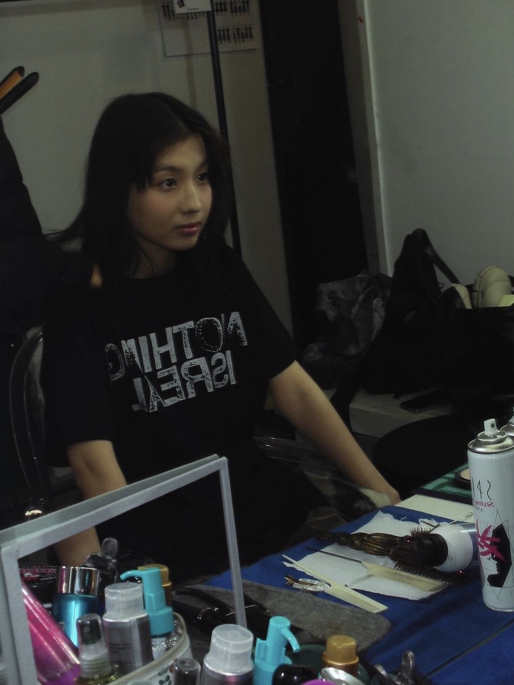 Thevinylhouse Nothing Is Real T-Shirt Black 착용 스타일