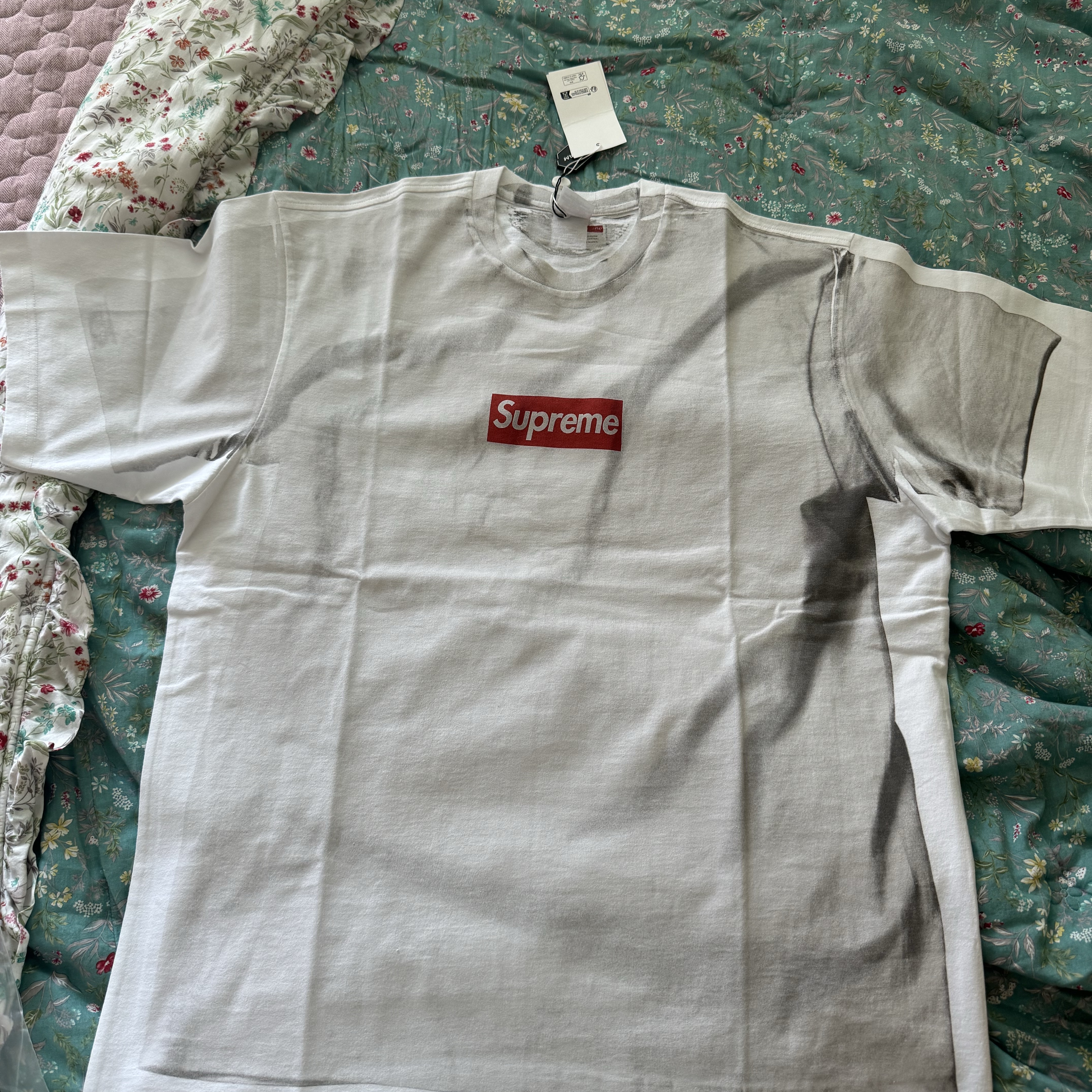 Supreme x MM6 Maison Margiela Box Logo T-Shirt White - 24SS 착용 스타일