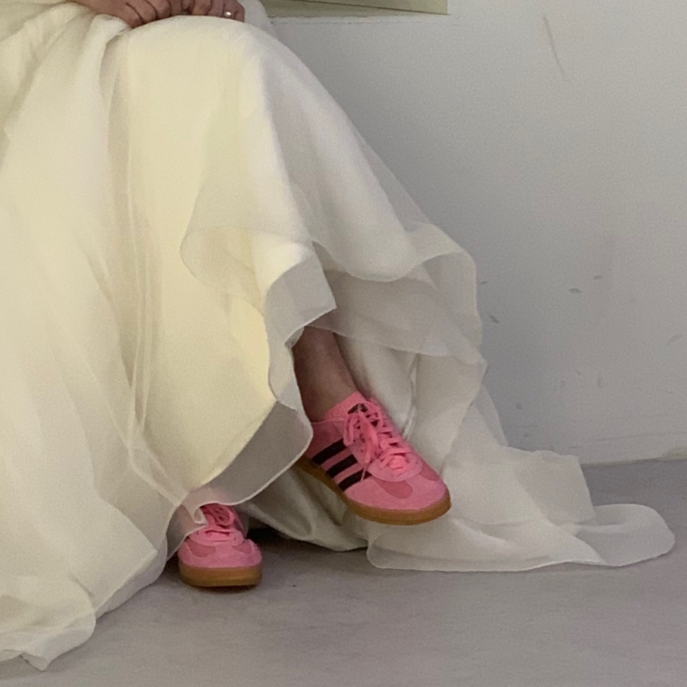 (W) Adidas Gazelle Indoor Bliss Pink, Adidas Samba OG Collegiate Green 착용 스타일 - 1
