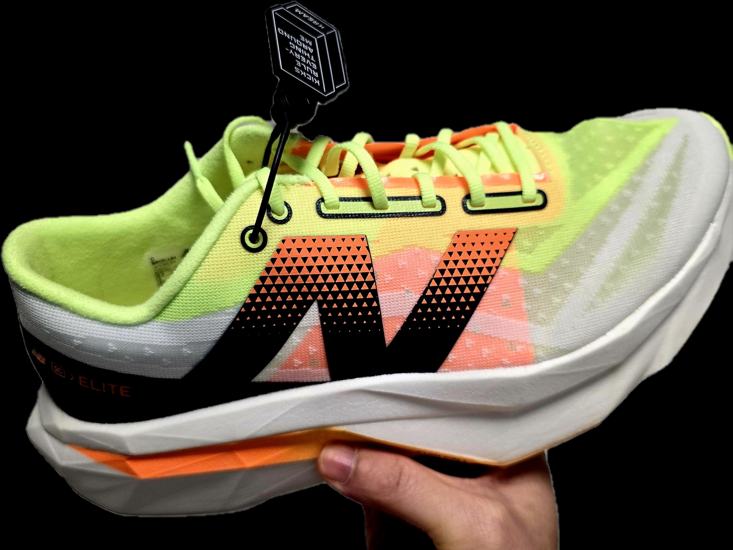 New Balance Fuelcell Supercomp Elite v4 White Bleached Lime Glow - D Standard 착용 스타일