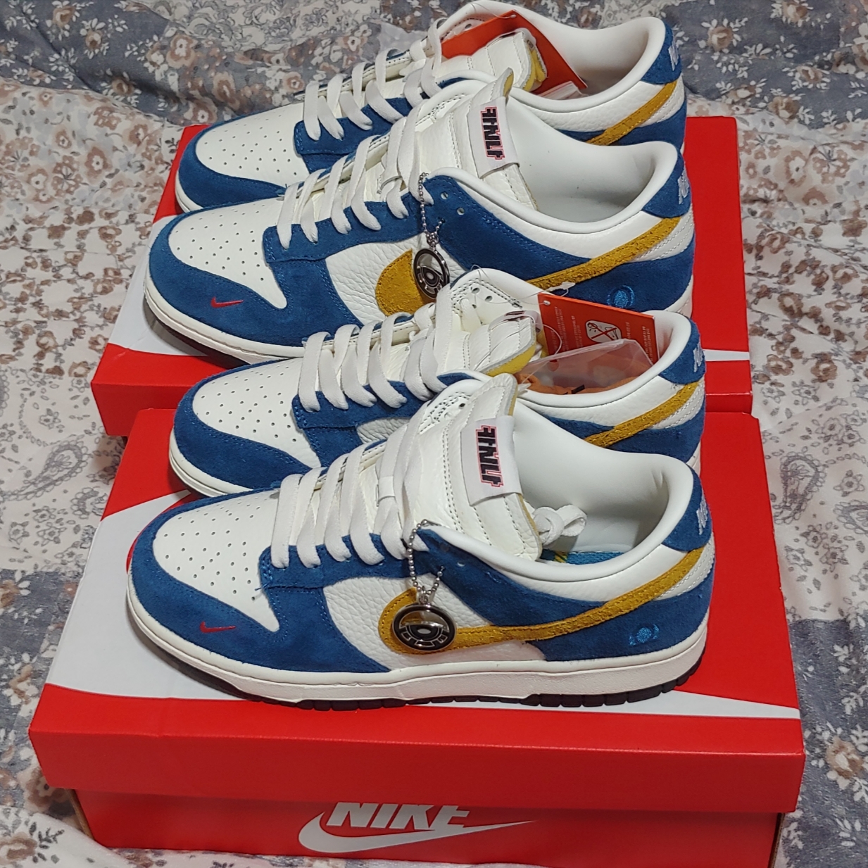 Nike x Kasina Dunk Low 80's Bus 착용 스타일