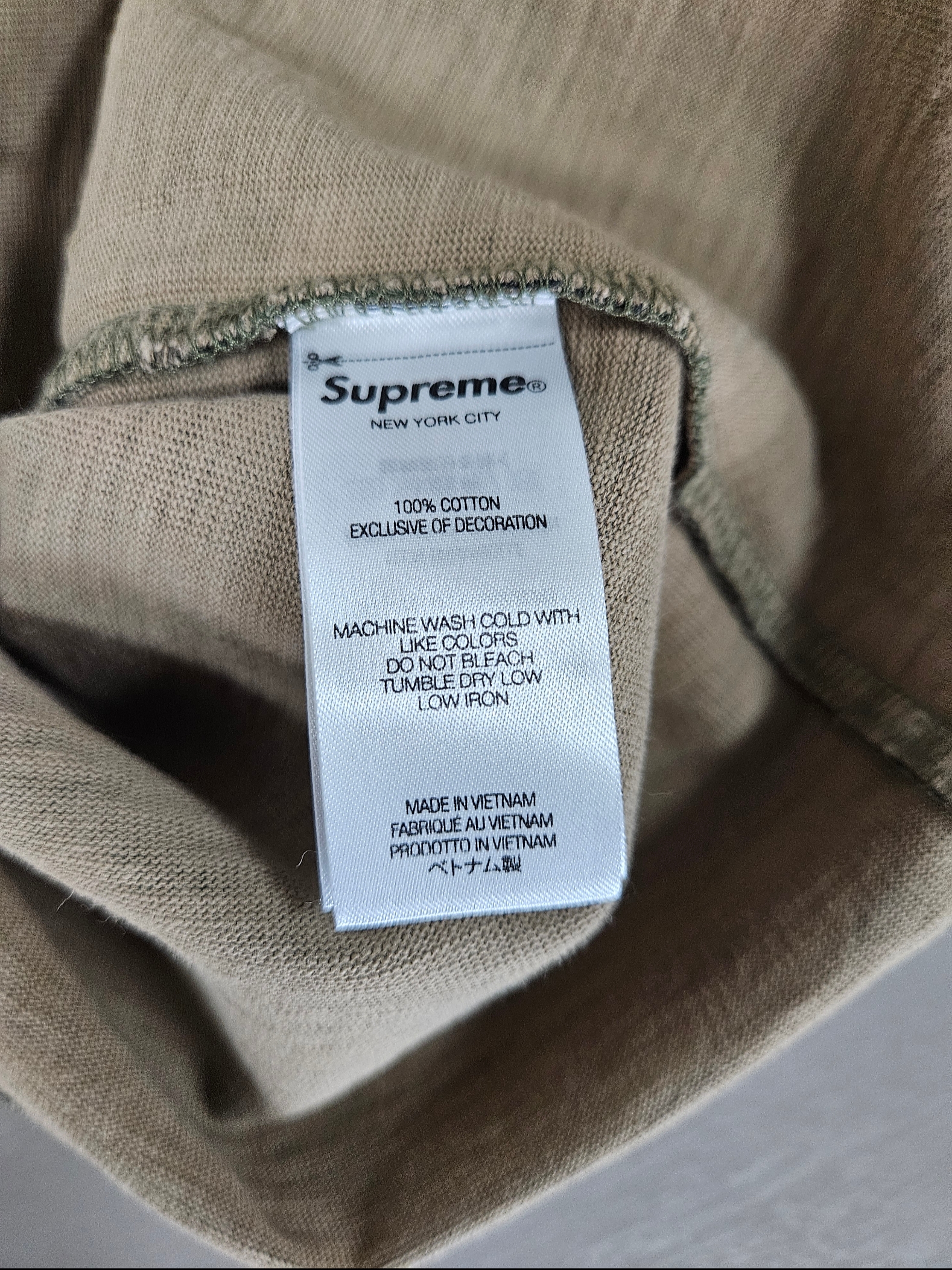 Supreme S/S Pocket T-Shirt Tiger Camo - 24SS, Supreme Box Logo Mesh Back New Era Woodland Camo - 24SS 착용 스타일 - 8