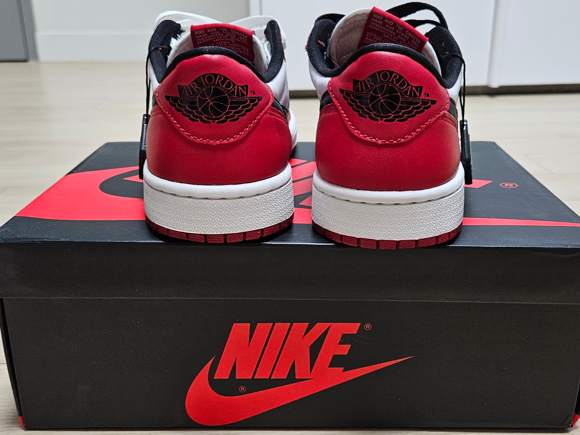 Jordan 1 Retro Low OG Chicago 2016, Nike SB Dunk Low Pro Chicago 착용 스타일 - 3
