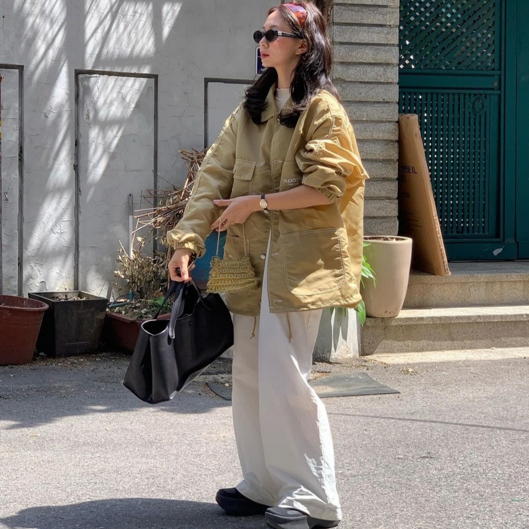 Supreme Nylon Chore Coat Tan - 24SS 착용 스타일 - 1