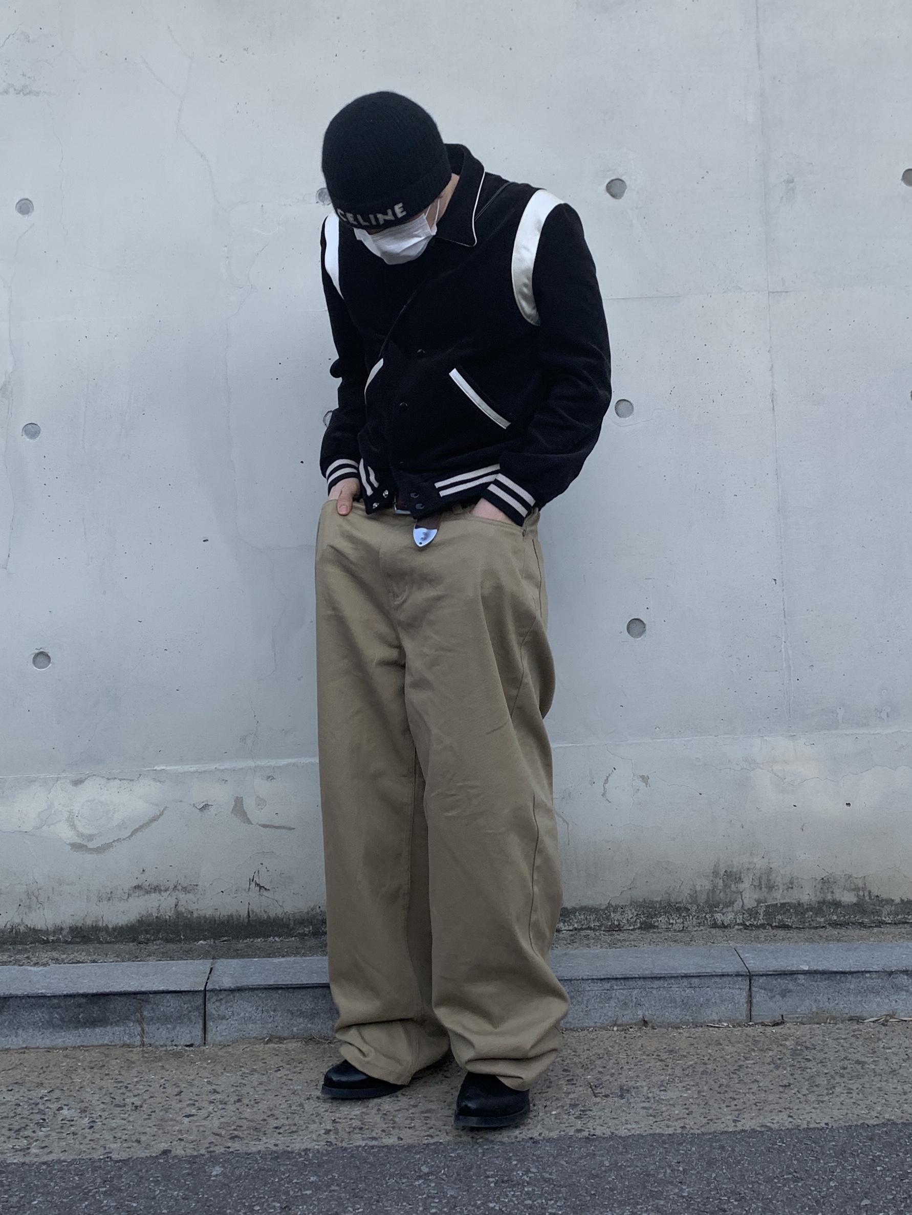 Our Legacy Cuban Boot Black, Celine Embroidered Knit Wool Beanie Black 착용 스타일 - 4
