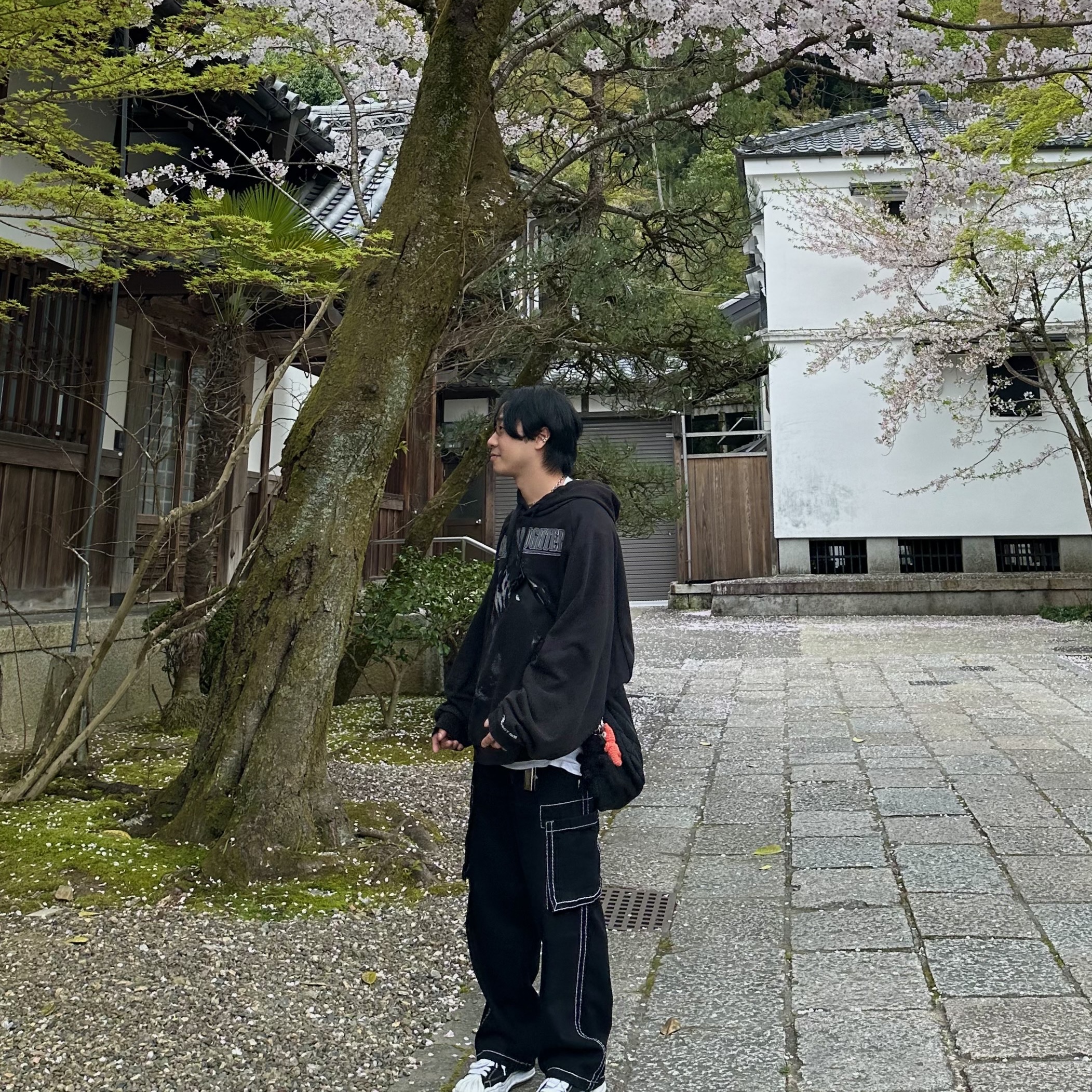 Maison Mihara Yasuhiro Blakey OG Sole Canvas Low-top Sneakers Black White, True Religion Classic Cargo Pants Mk-2 Black 착용 스타일 - 2