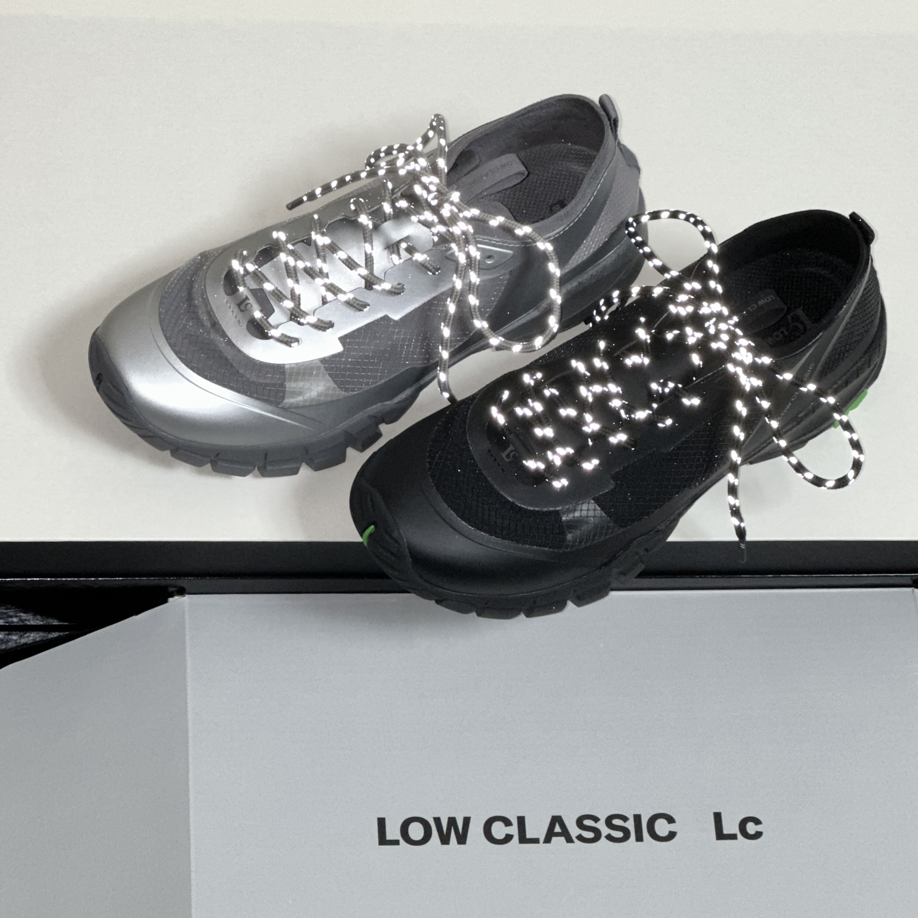 Low Classic T-1 Lc Vibram Sneakers Black, Low Classic T-1 Lc Vibram Sneakers Silver 착용 스타일 - 2