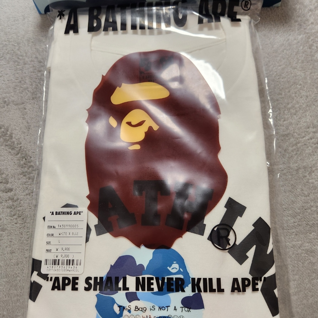 BAPE ABC Camo College T-Shirt White Blue, BAPE By Bathing Ape T-Shirt White 착용 스타일 - 3
