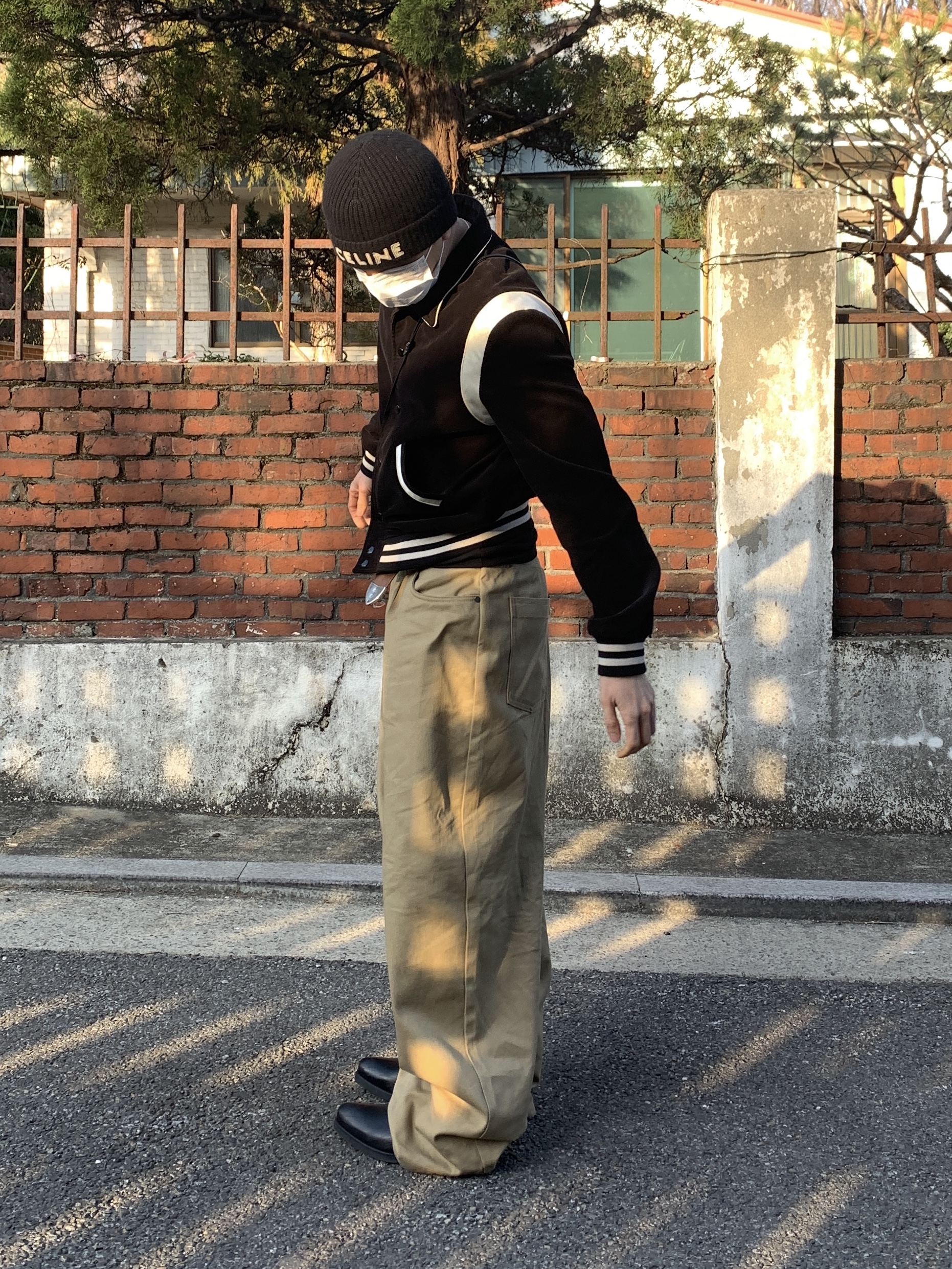 Our Legacy Cuban Boot Black, Celine Embroidered Knit Wool Beanie Black 착용 스타일 - 6