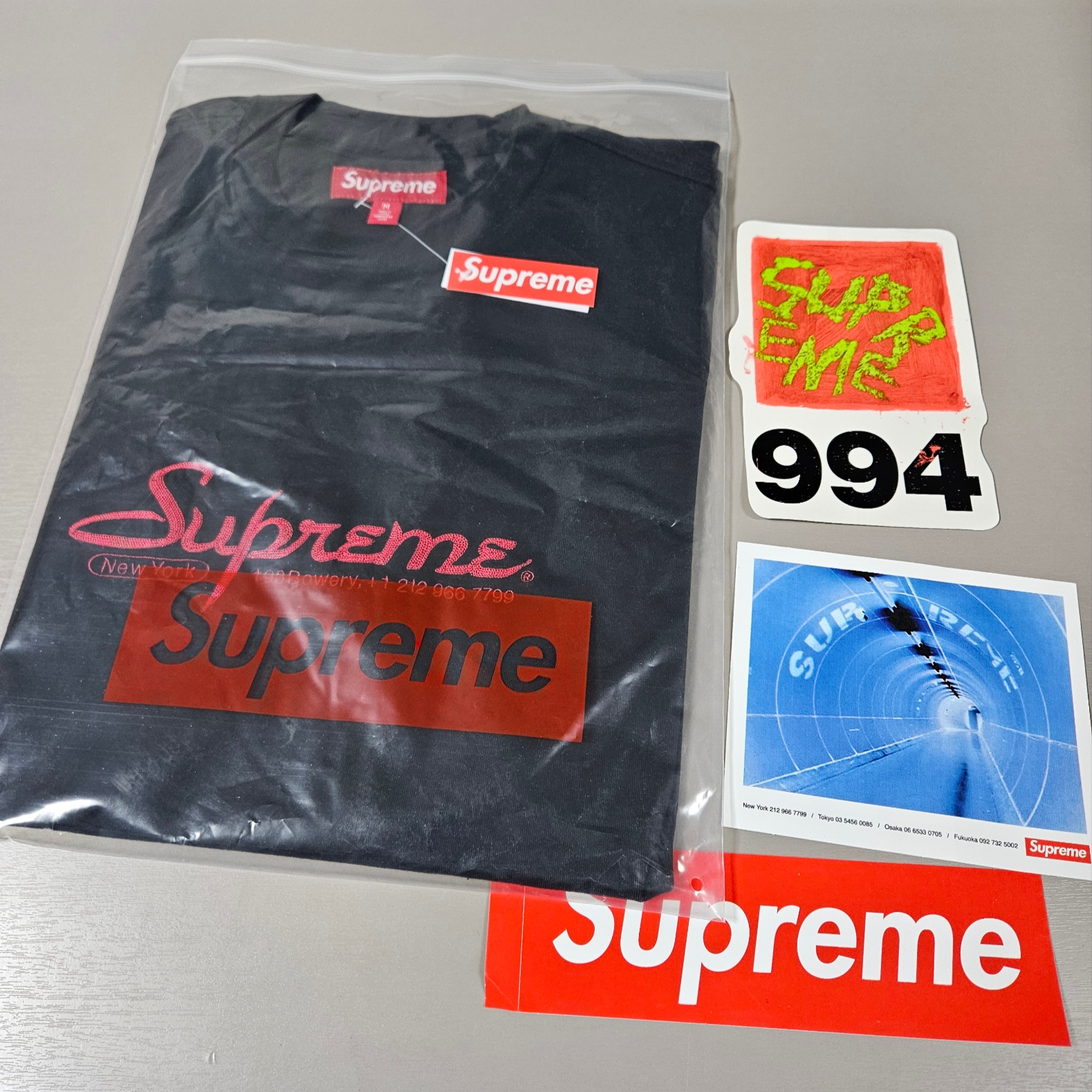 Supreme Contact S/S Top Black - 24SS 착용 스타일 - 1