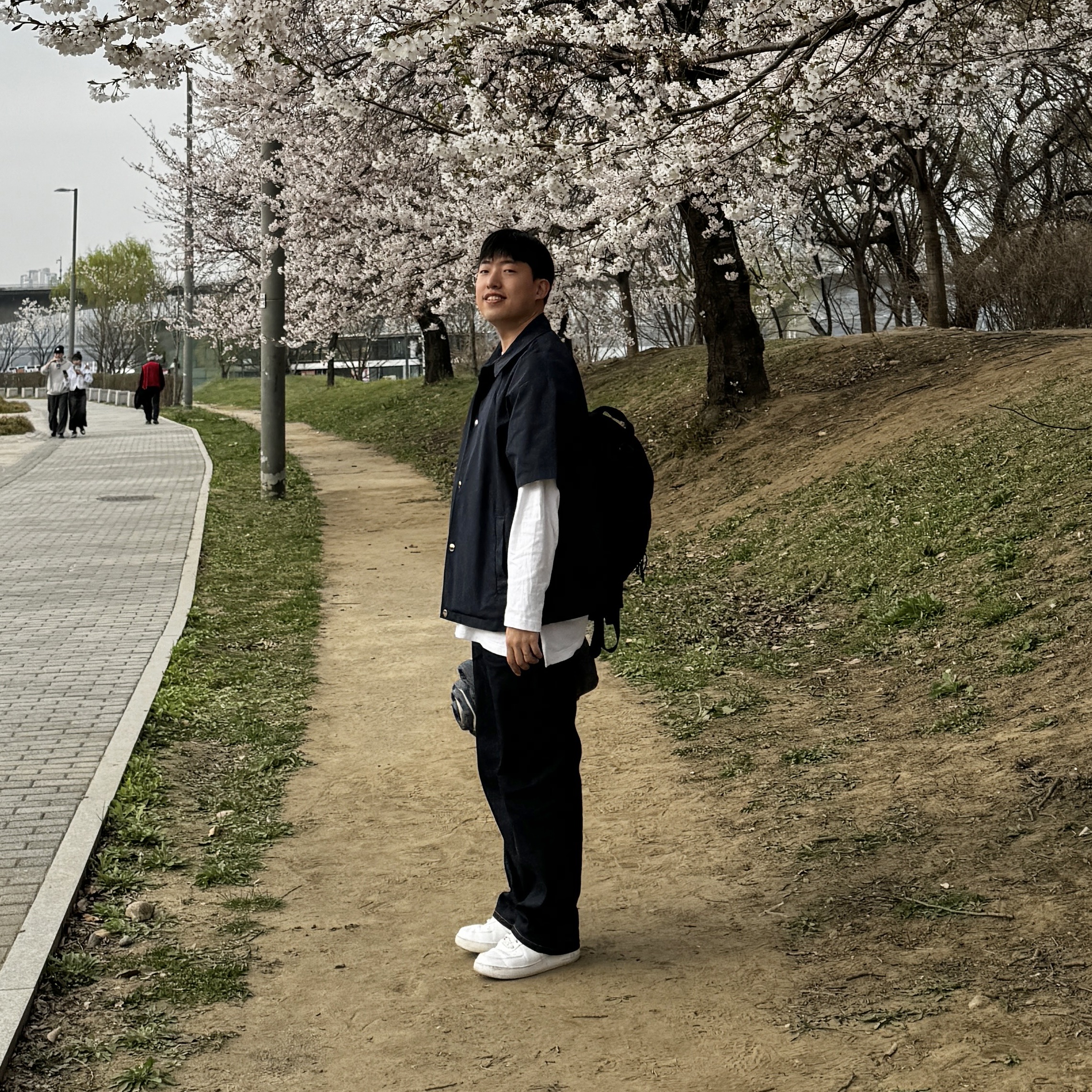 Nike Air Force 1 '07 Low White 착용 스타일 - 2