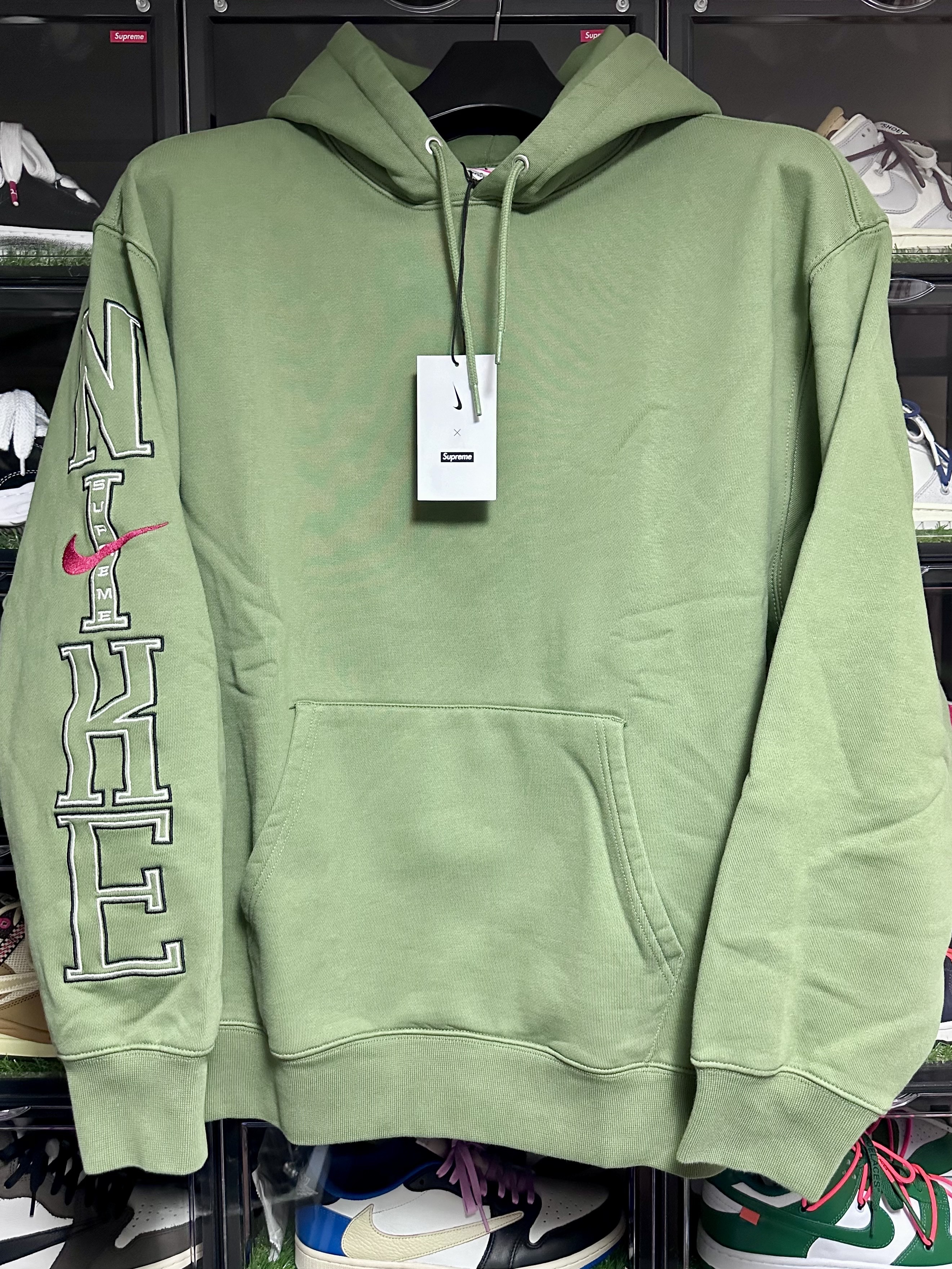 Supreme x Nike Hooded Sweatshirt Olive - 24SS 착용 스타일 - 1