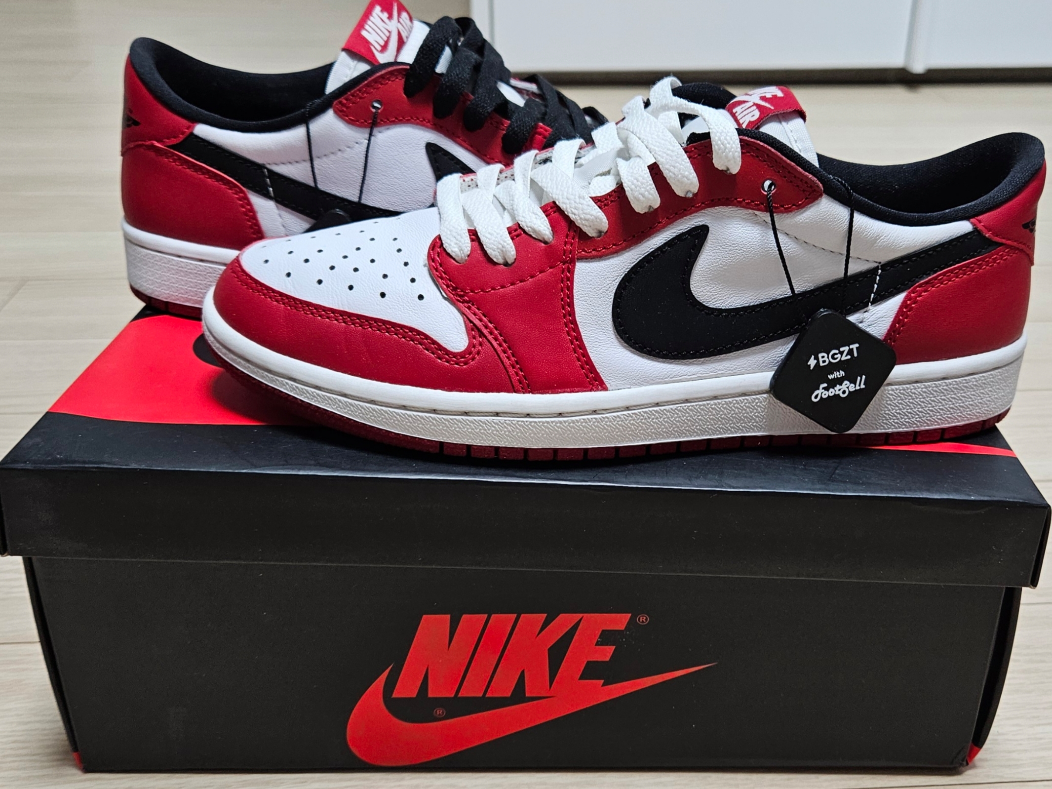 Jordan 1 Retro Low OG Chicago 2016, Nike SB Dunk Low Pro Chicago 착용 스타일 - 1