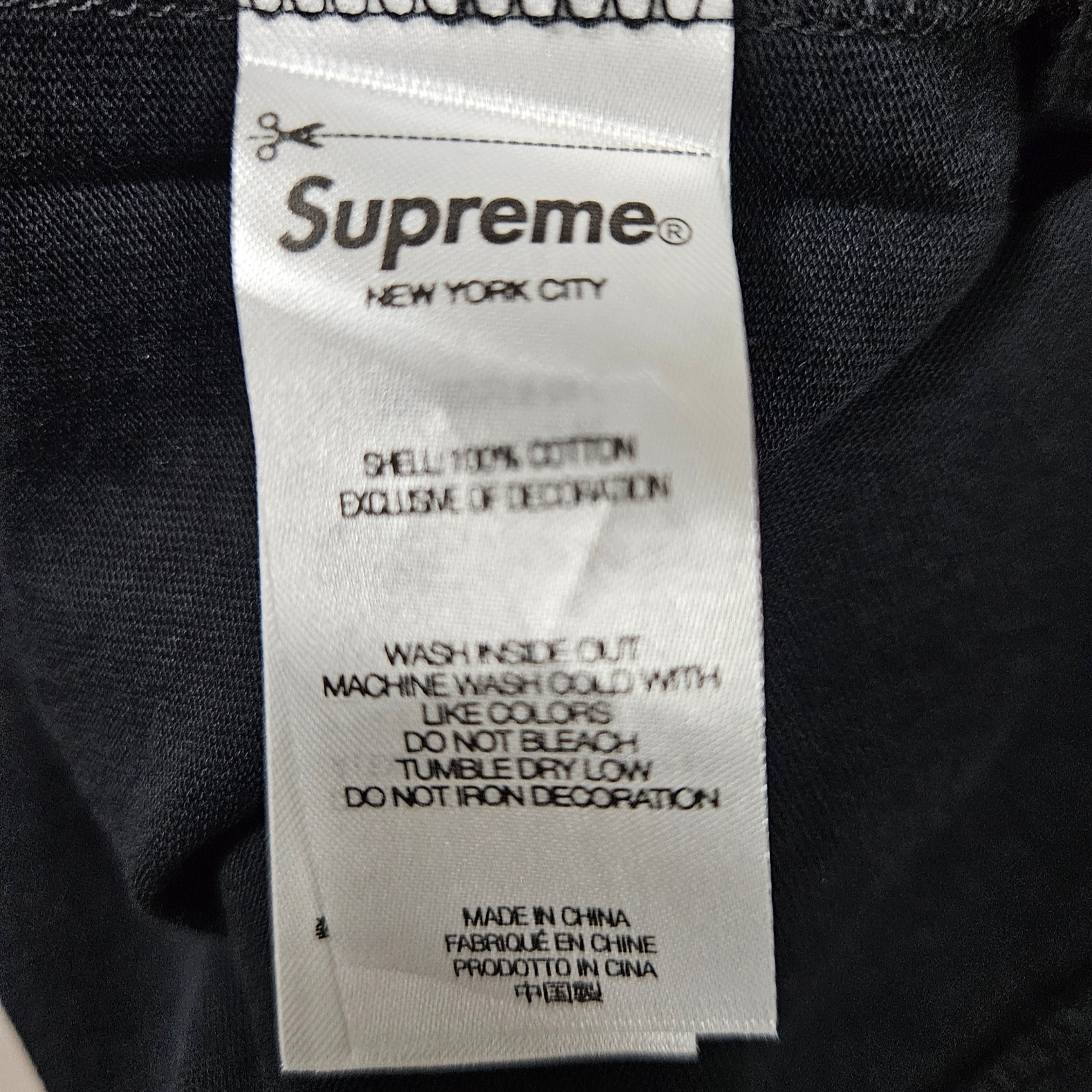 Supreme Contact S/S Top Black - 24SS 착용 스타일 - 7