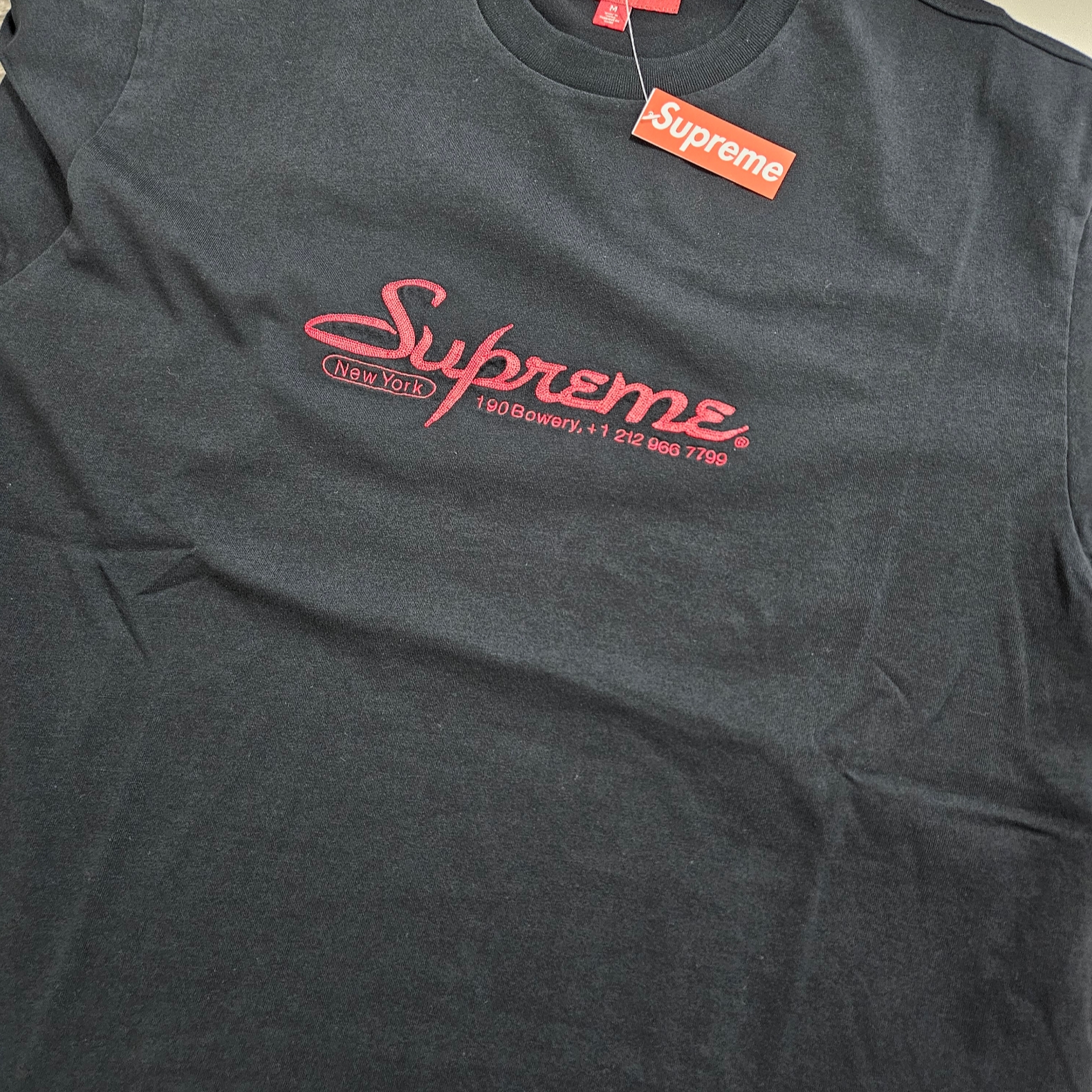 Supreme Contact S/S Top Black - 24SS 착용 스타일 - 6
