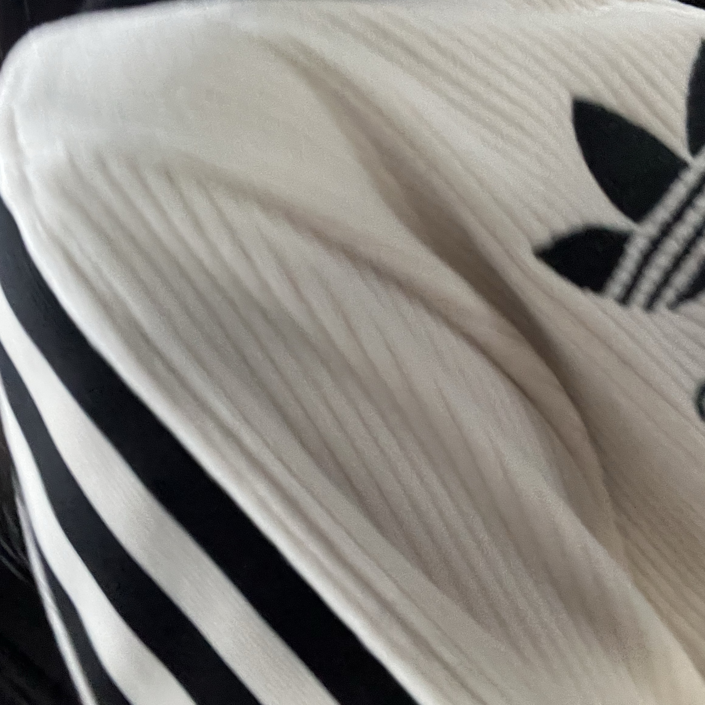 (W) Adidas Originals Premium Beckenbauer Luxe Track Jacket Wonder White - KR Sizing 착용 스타일