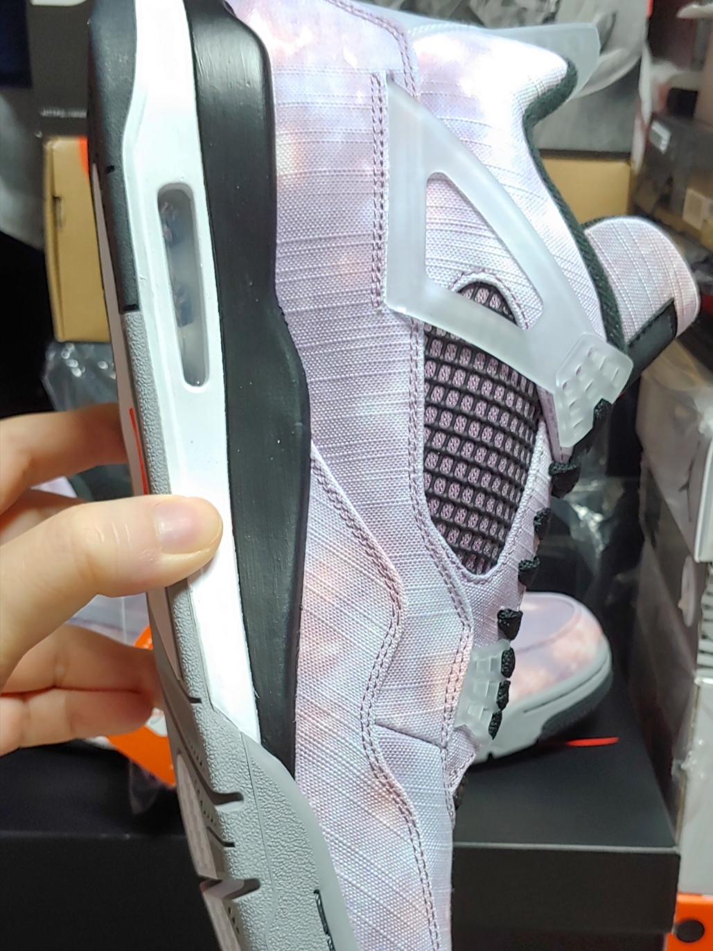 Jordan 4 Retro SE Amethyst Wave 착용 스타일 - 3