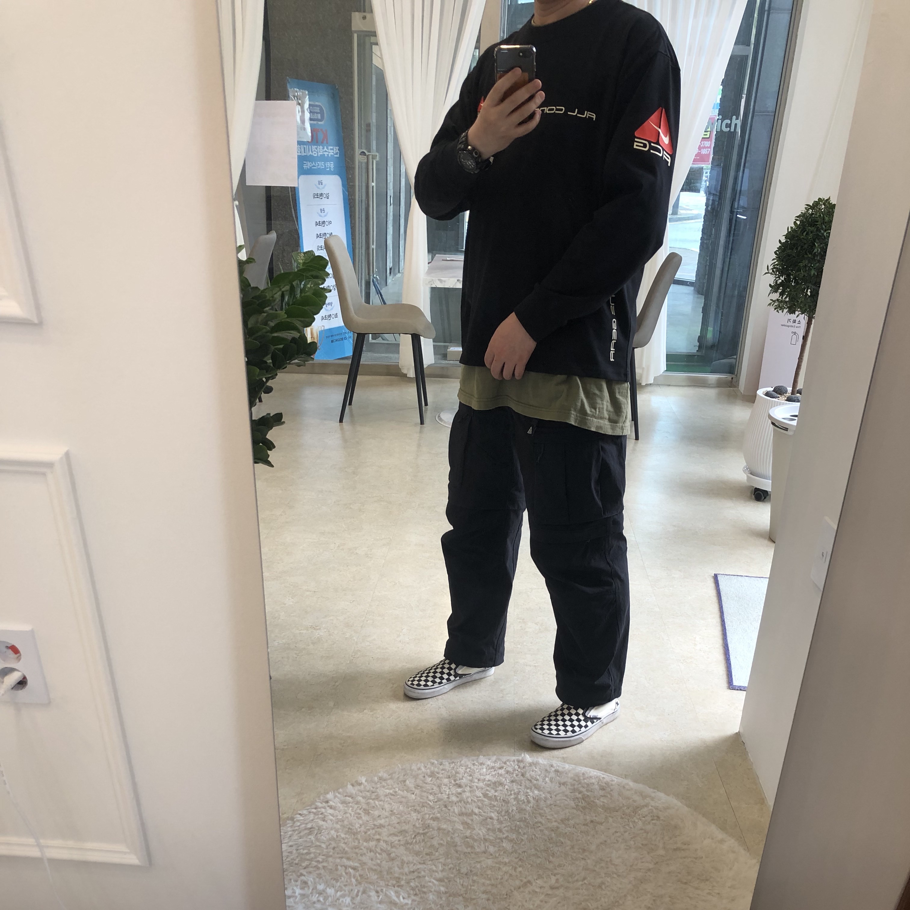 Nike NRG ACG SSNL Lungs Long Sleeve T-Shirt Black - Asia, Nike ACG Smith Summit Cargo Pants Black Anthracite - Asia 착용 스타일