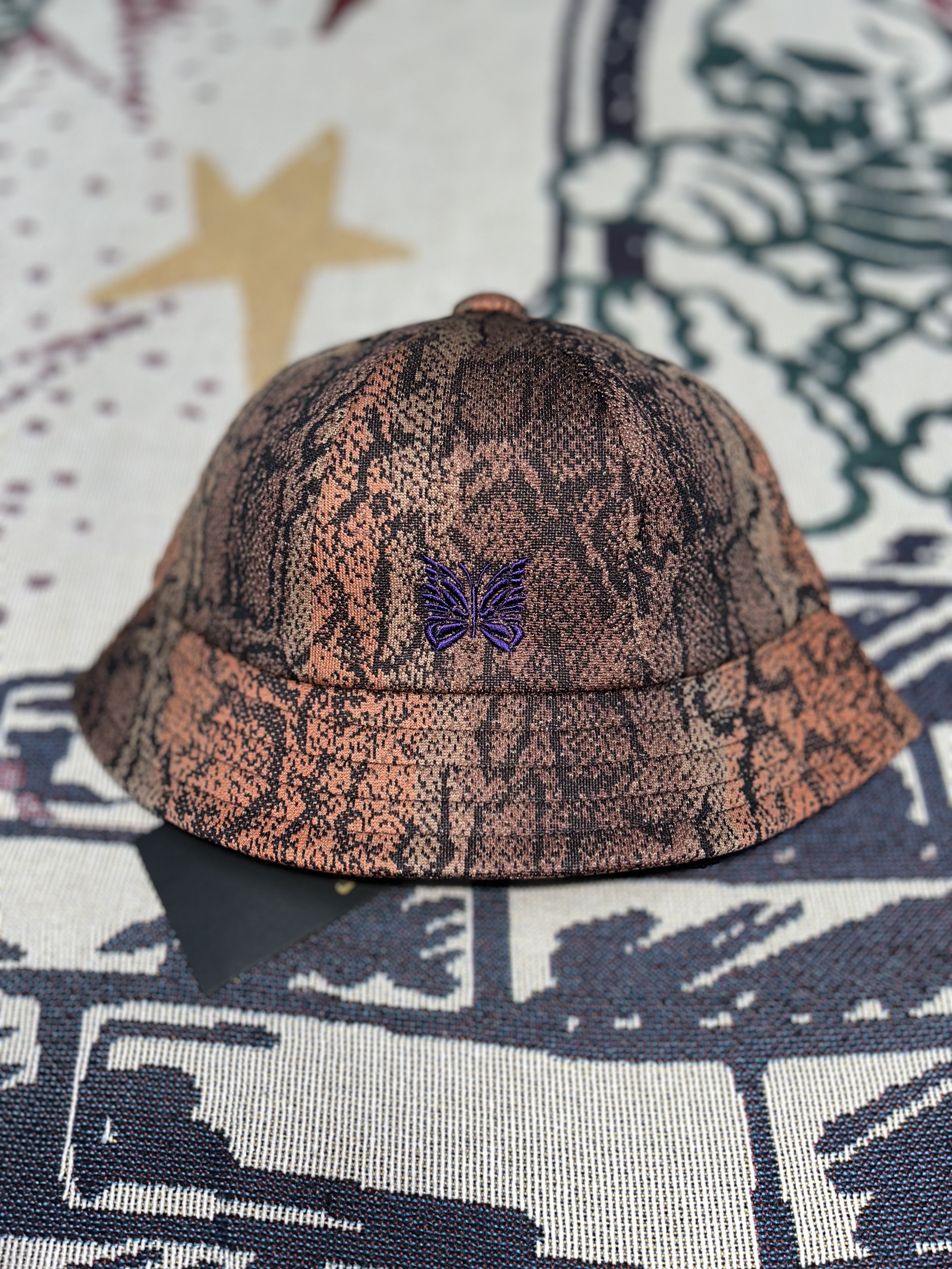 Needles Bermuda Hat Poly Jacquard Python 착용 스타일 - 1