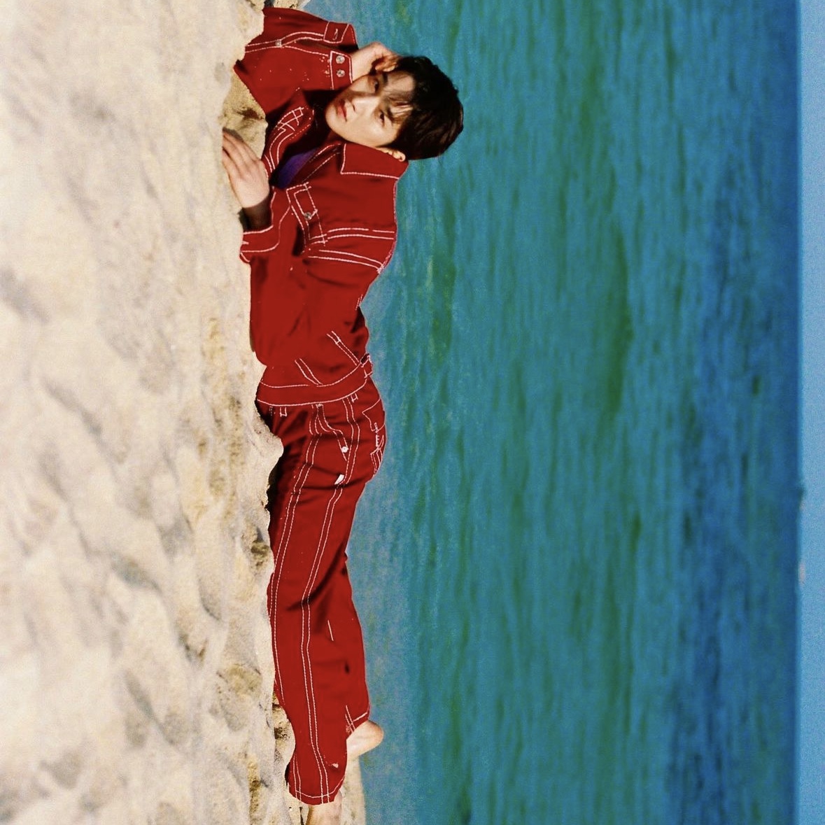 True Religion Scar Washed Jacket Red, True Religion Scar Washed Denim Pants Red 착용 스타일 - 2