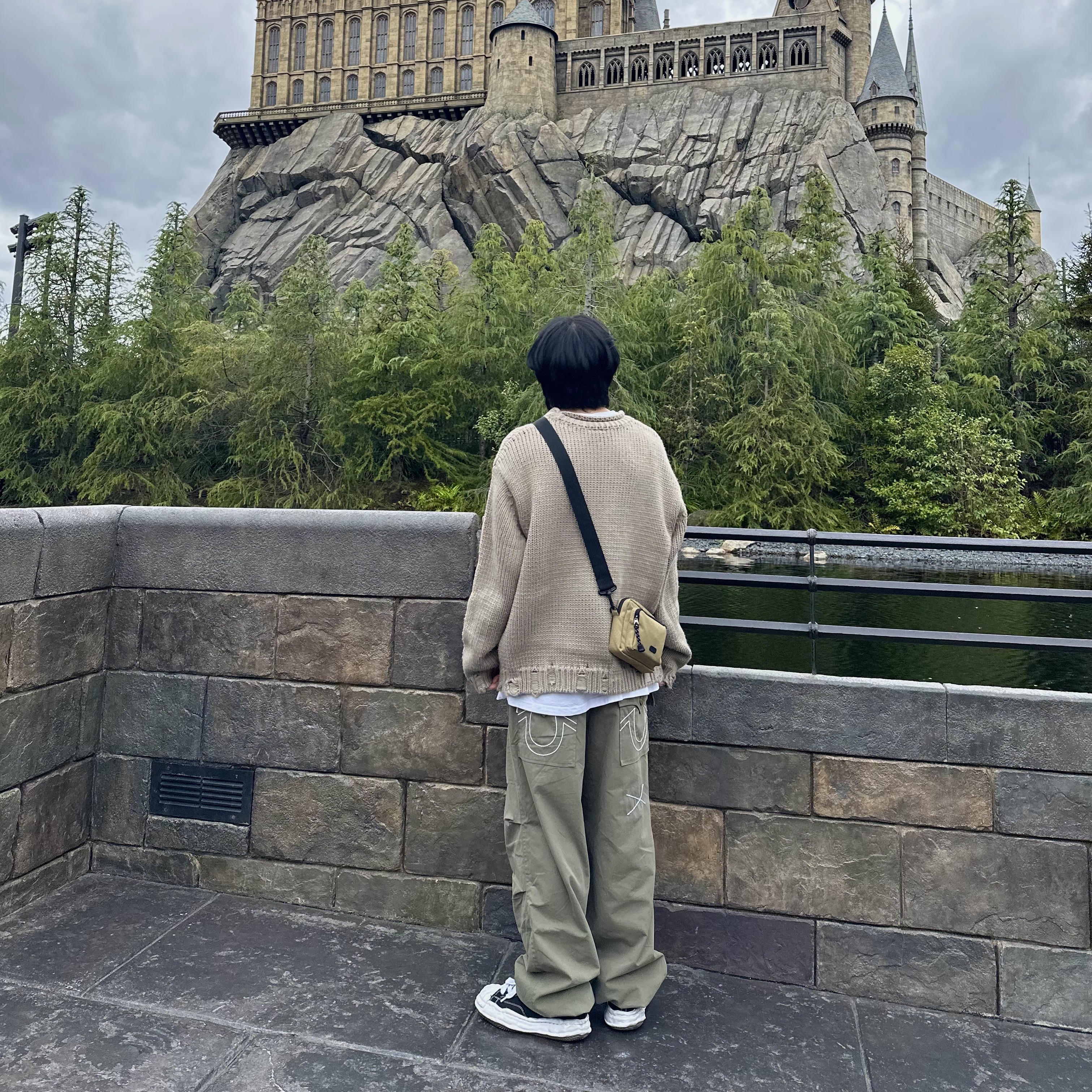 Maison Mihara Yasuhiro Blakey OG Sole Canvas Low-top Sneakers Black White, True Religion Mil Grenade Pants Khaki 착용 스타일 - 1