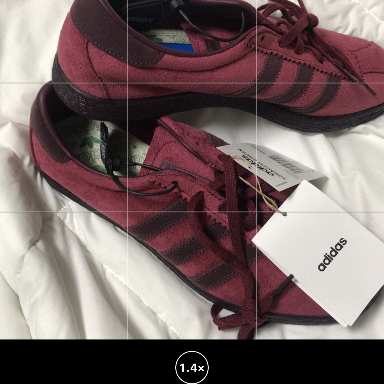 Adidas Tobacco Gruen Collegiate Burgundy 착용 스타일