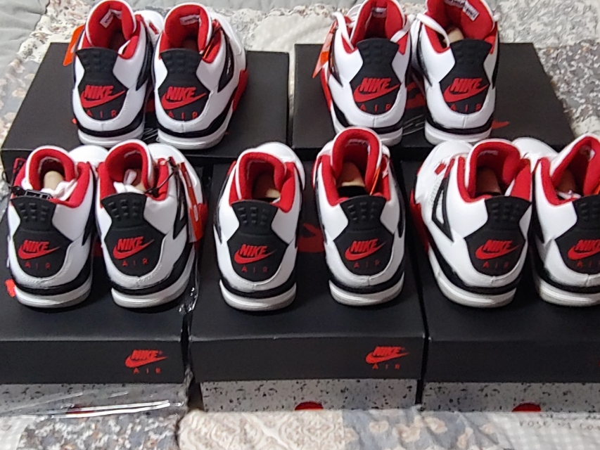 Jordan 4 Retro OG Fire Red 2020, (GS) Jordan 4 Retro OG Fire Red 2020 착용 스타일 - 1
