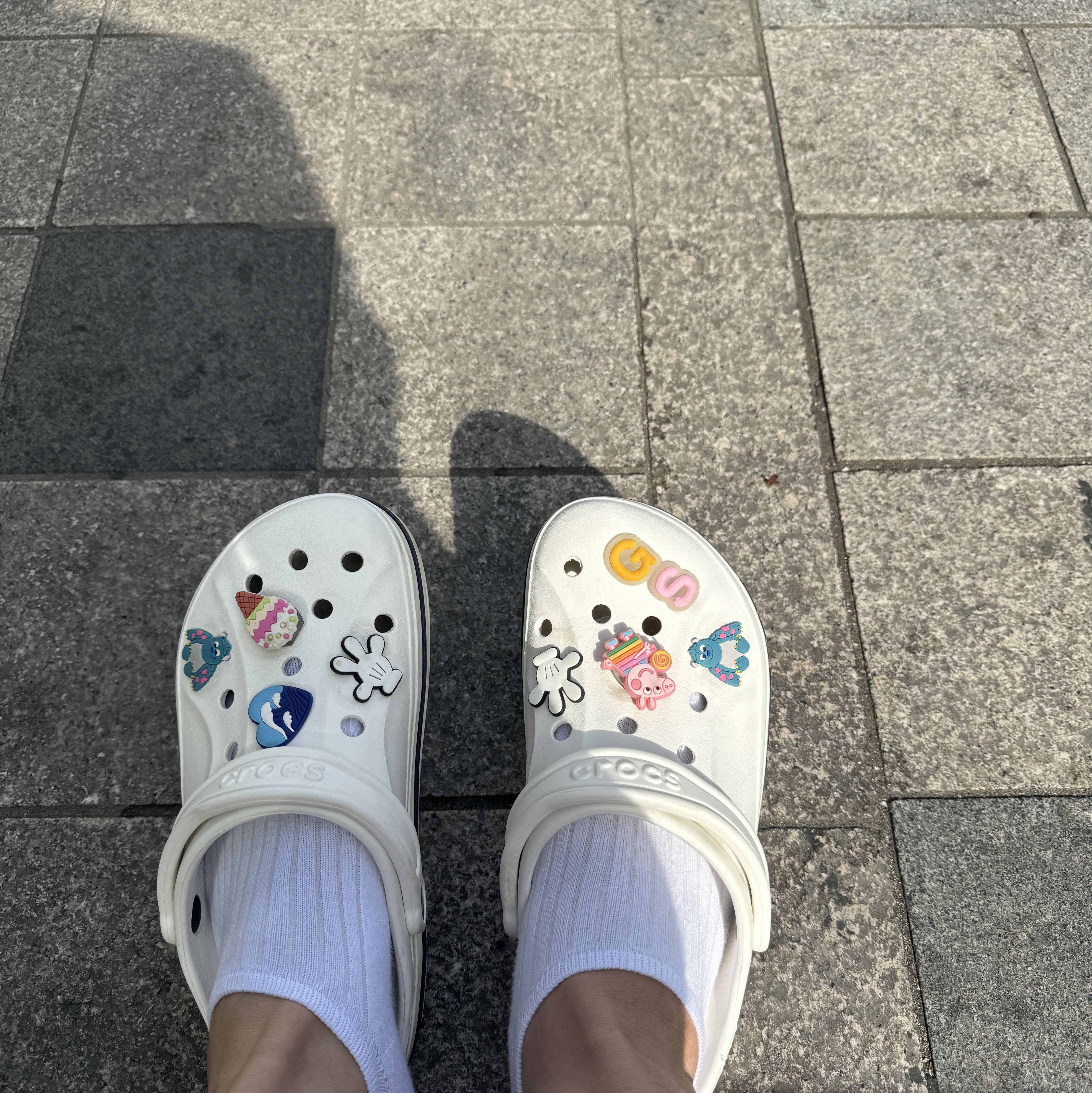 Crocs Bayaband Clog White Navy 착용 스타일