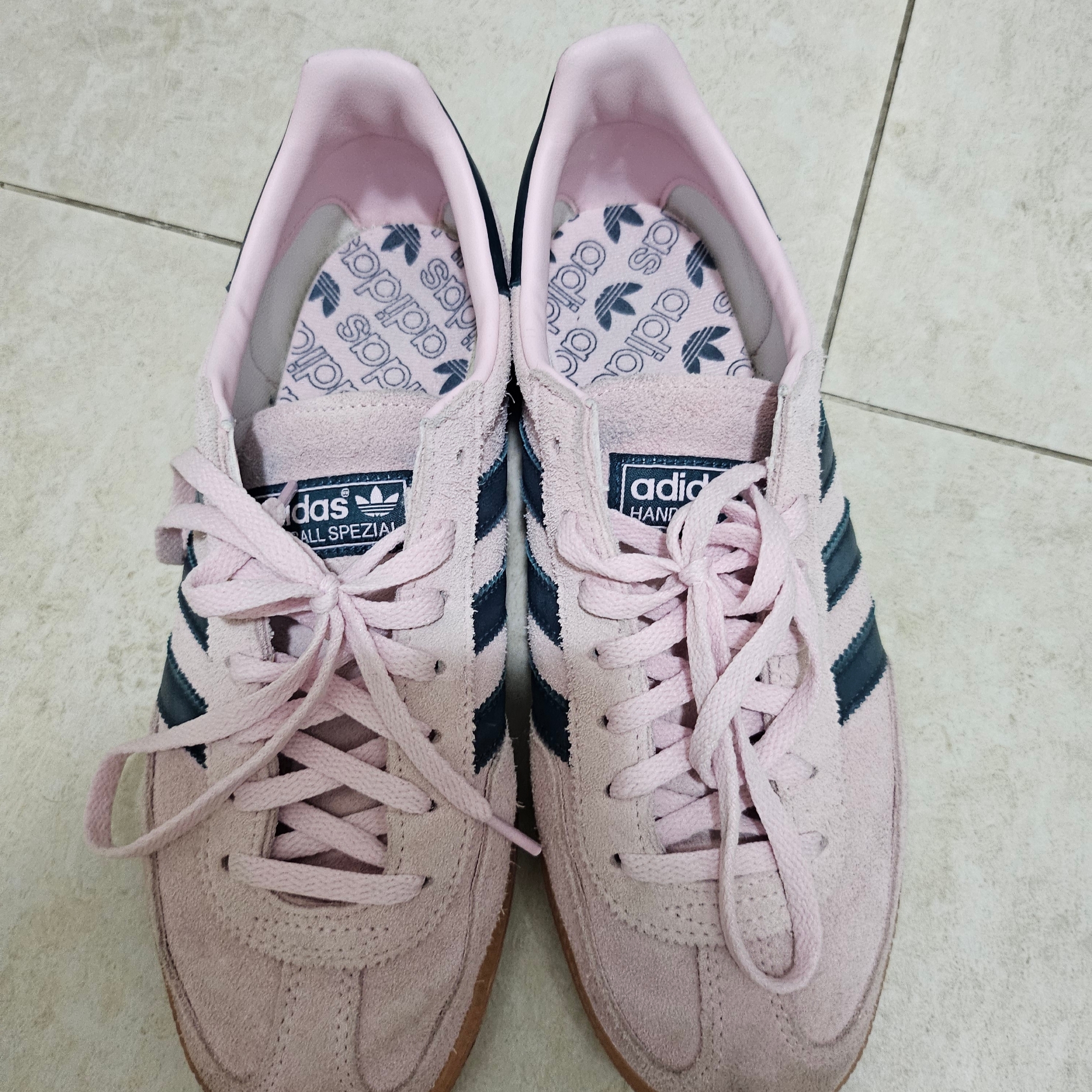 (W) Adidas Spezial Handball Clear Pink 착용 스타일 - 1